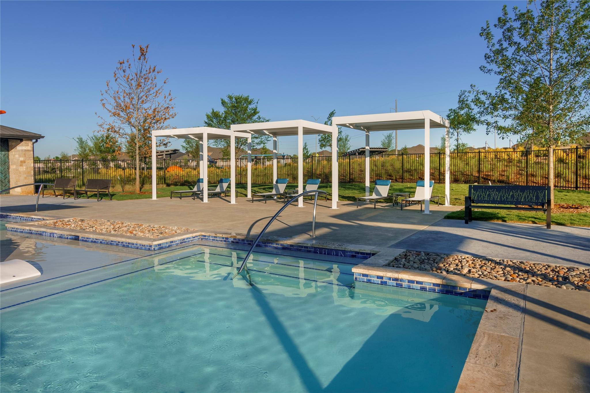 main property photo 41
