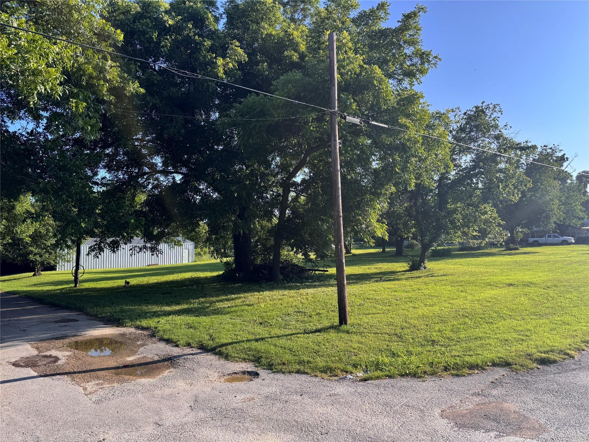 main property photo 15
