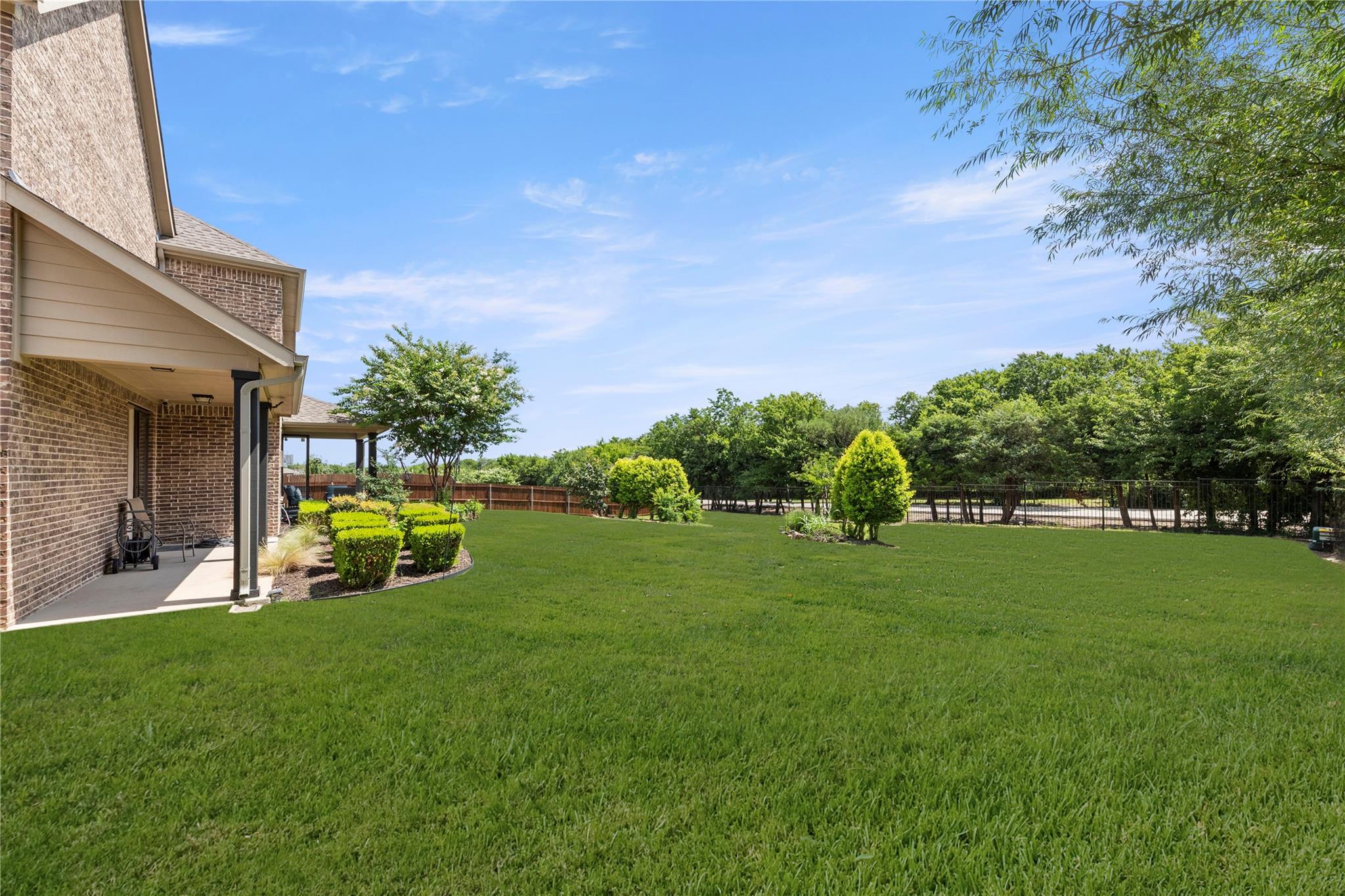 main property photo 37