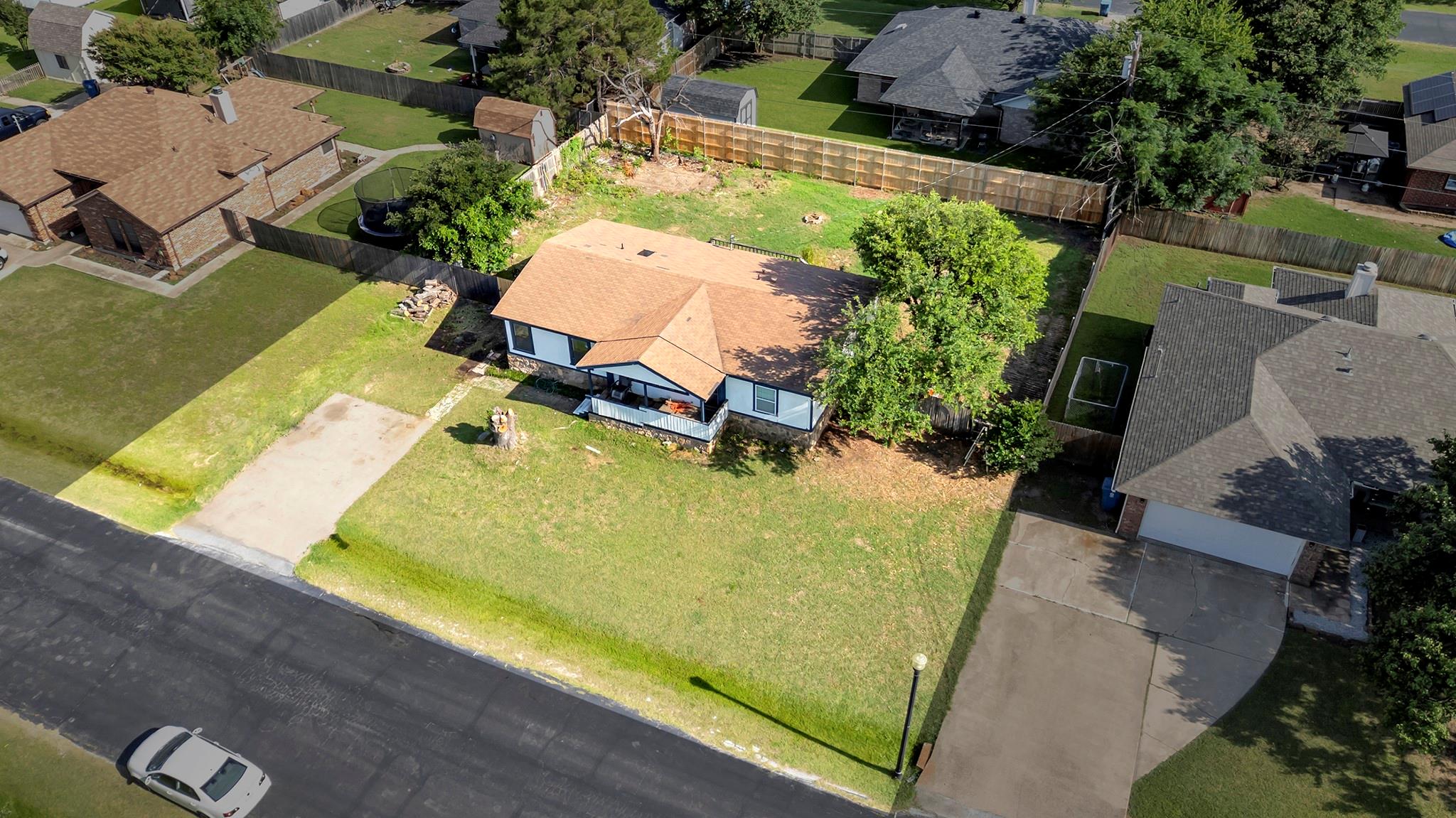 main property photo 6
