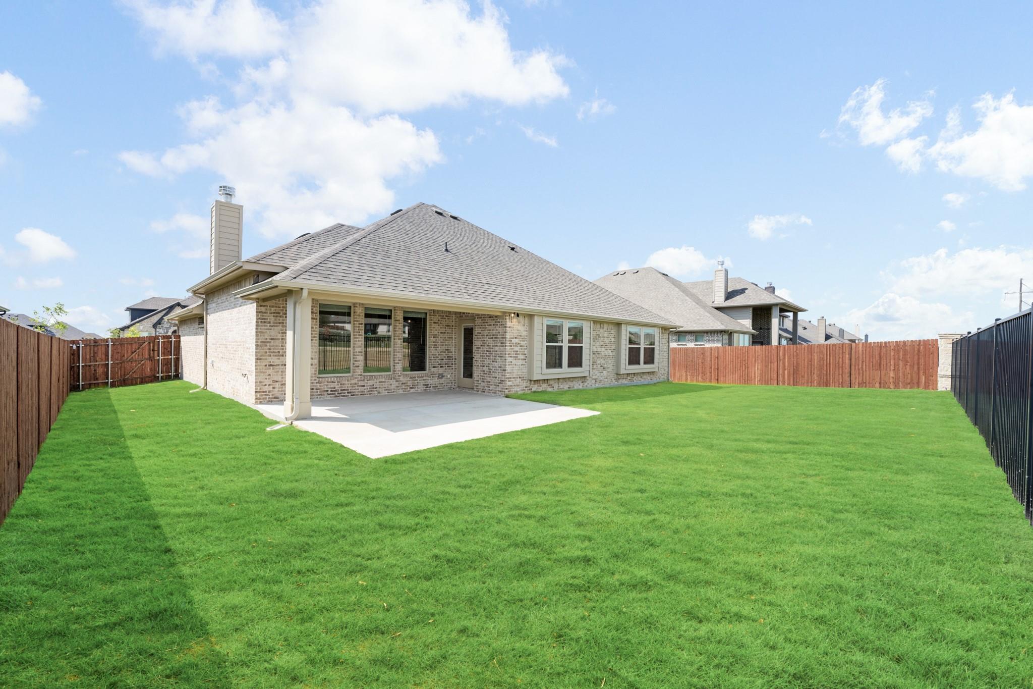 main property photo 26