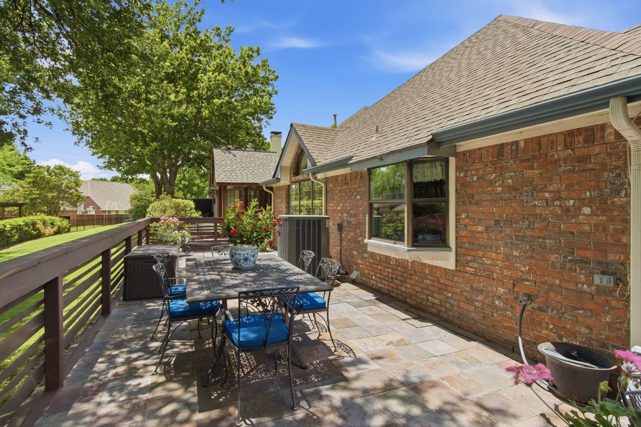 main property photo 32