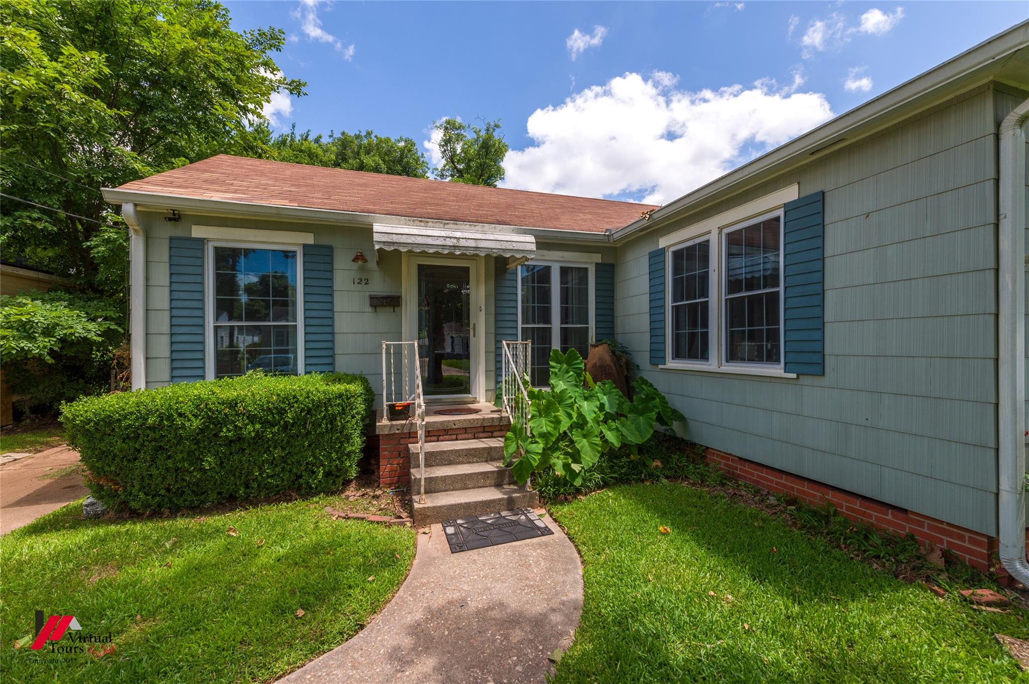 main property photo 2