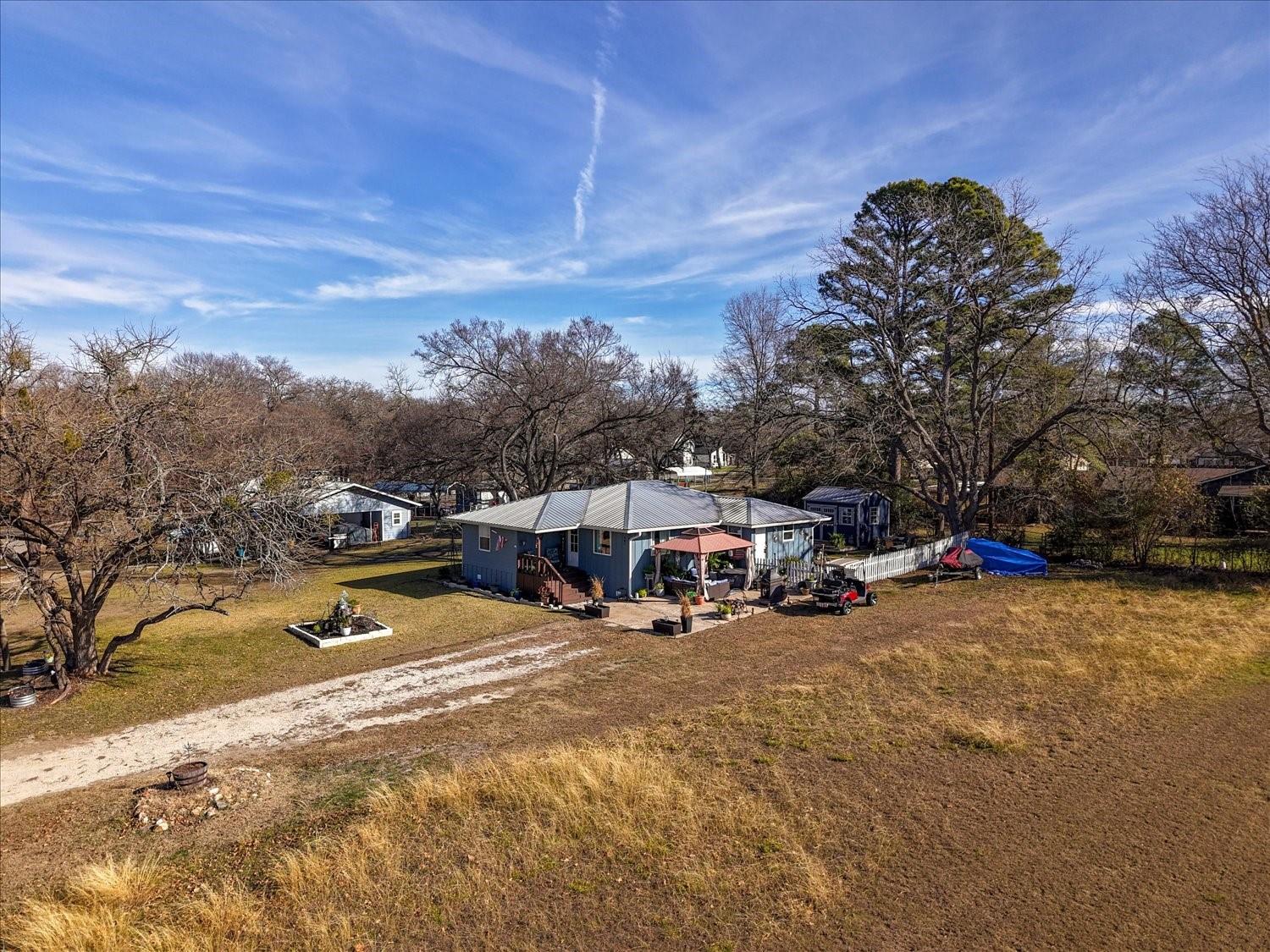 main property photo 27