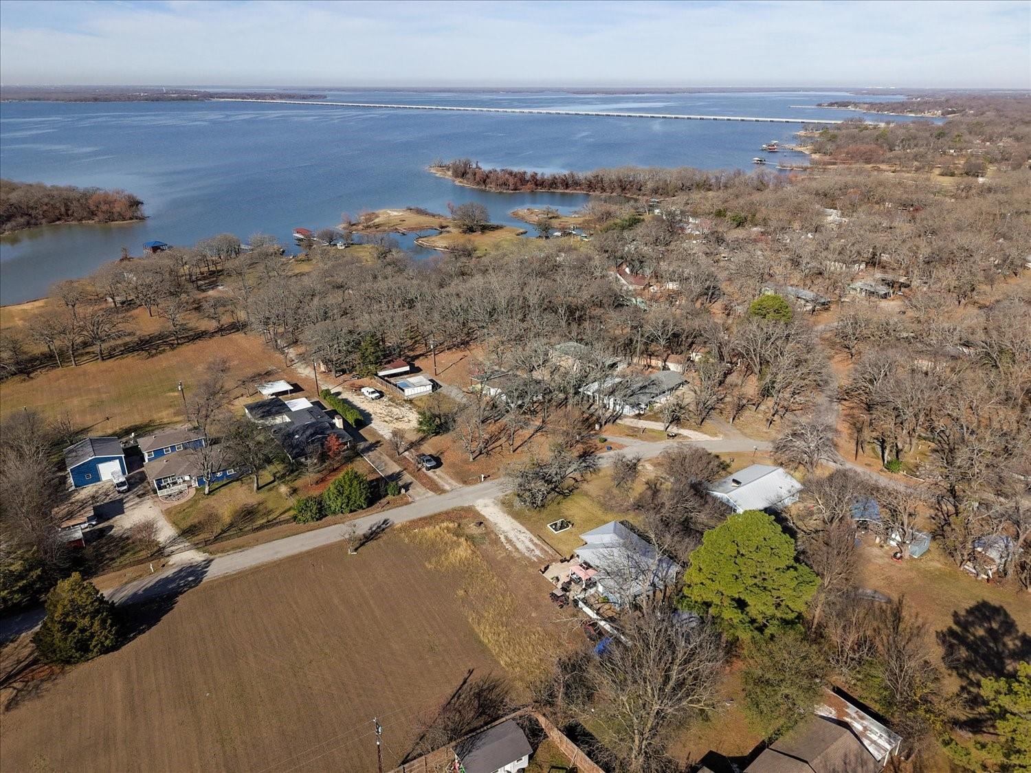 main property photo 30