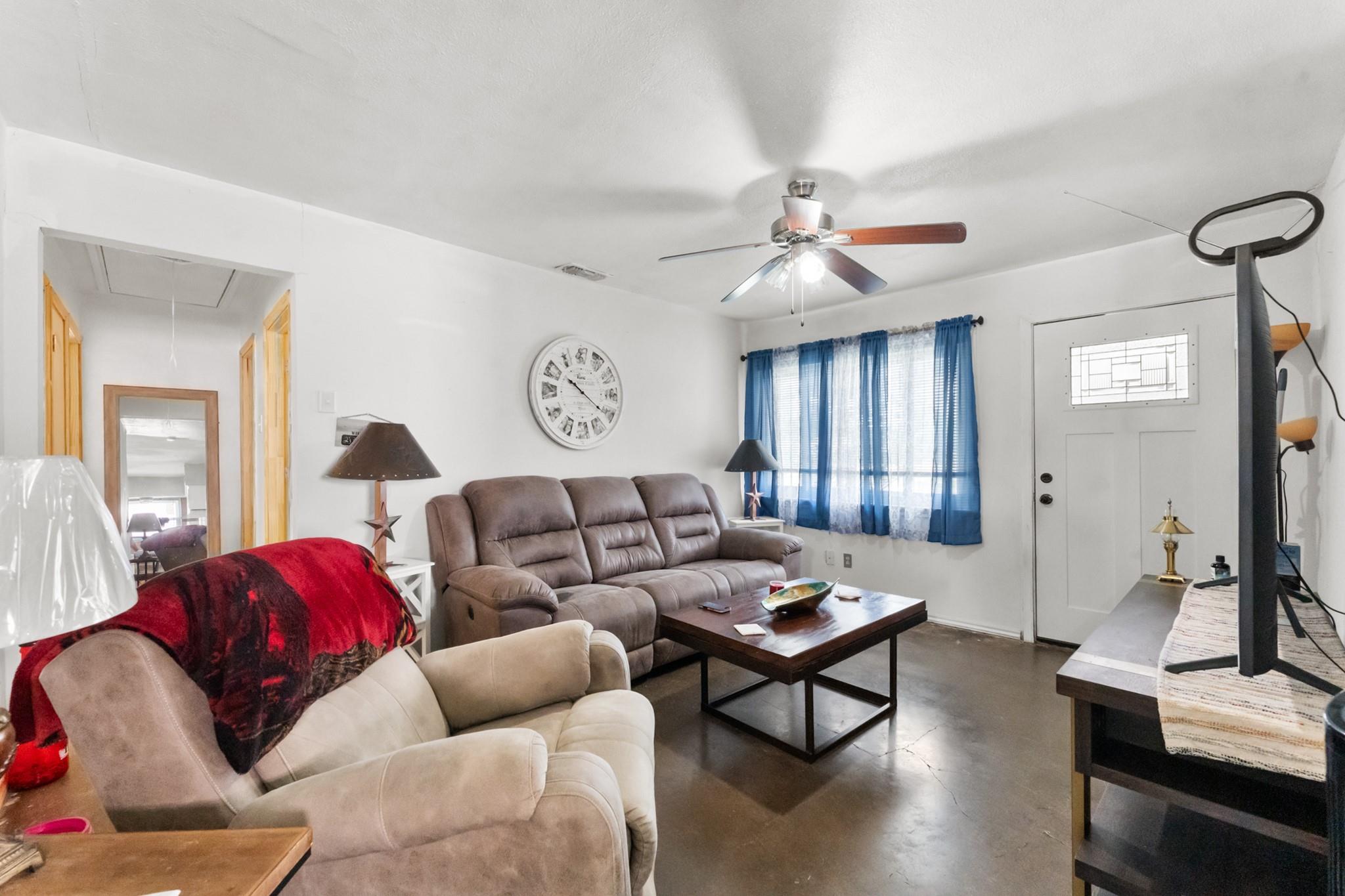 main property photo 5