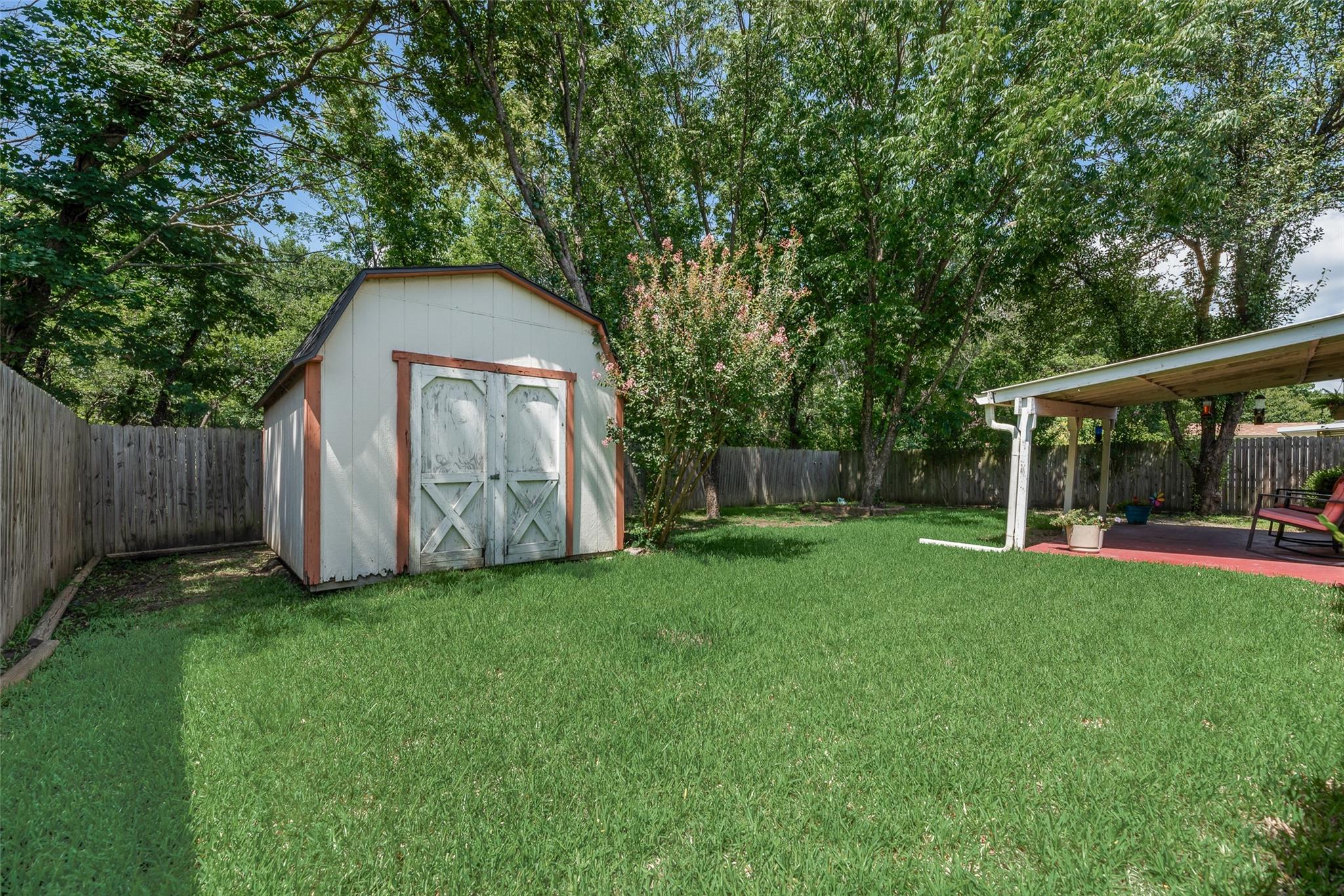 main property photo 21