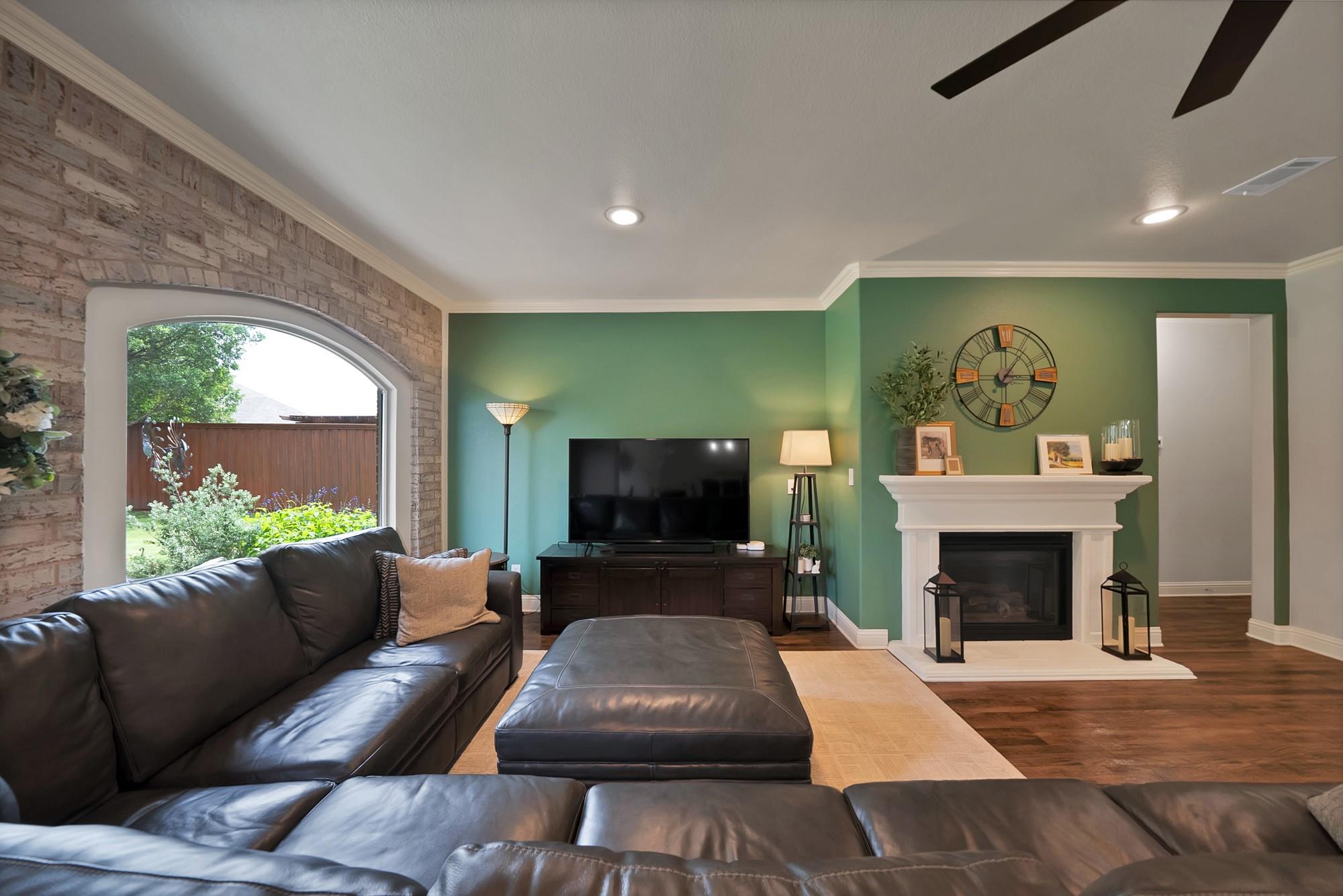 main property photo 10