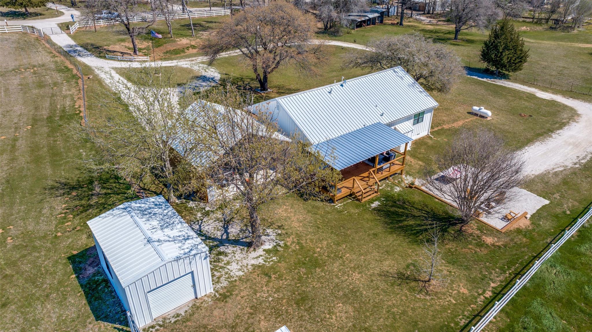 main property photo 23