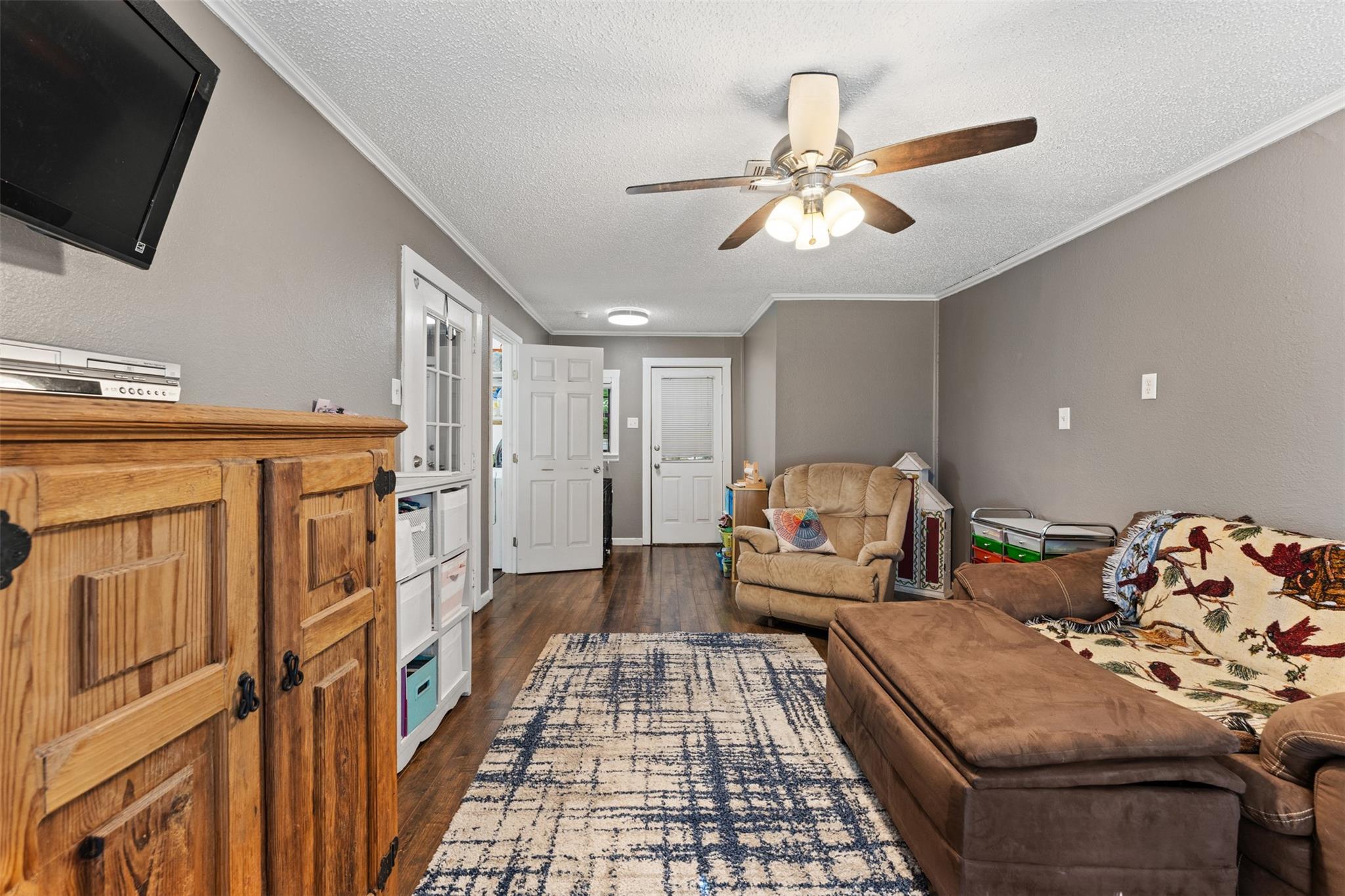 main property photo 24