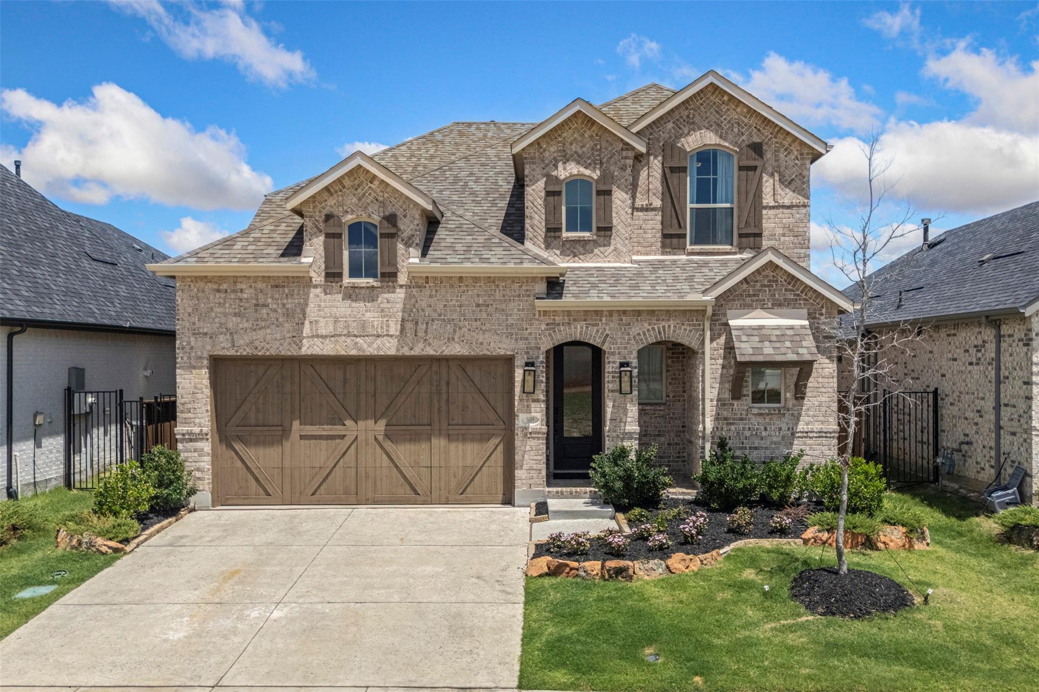 main property photo 30