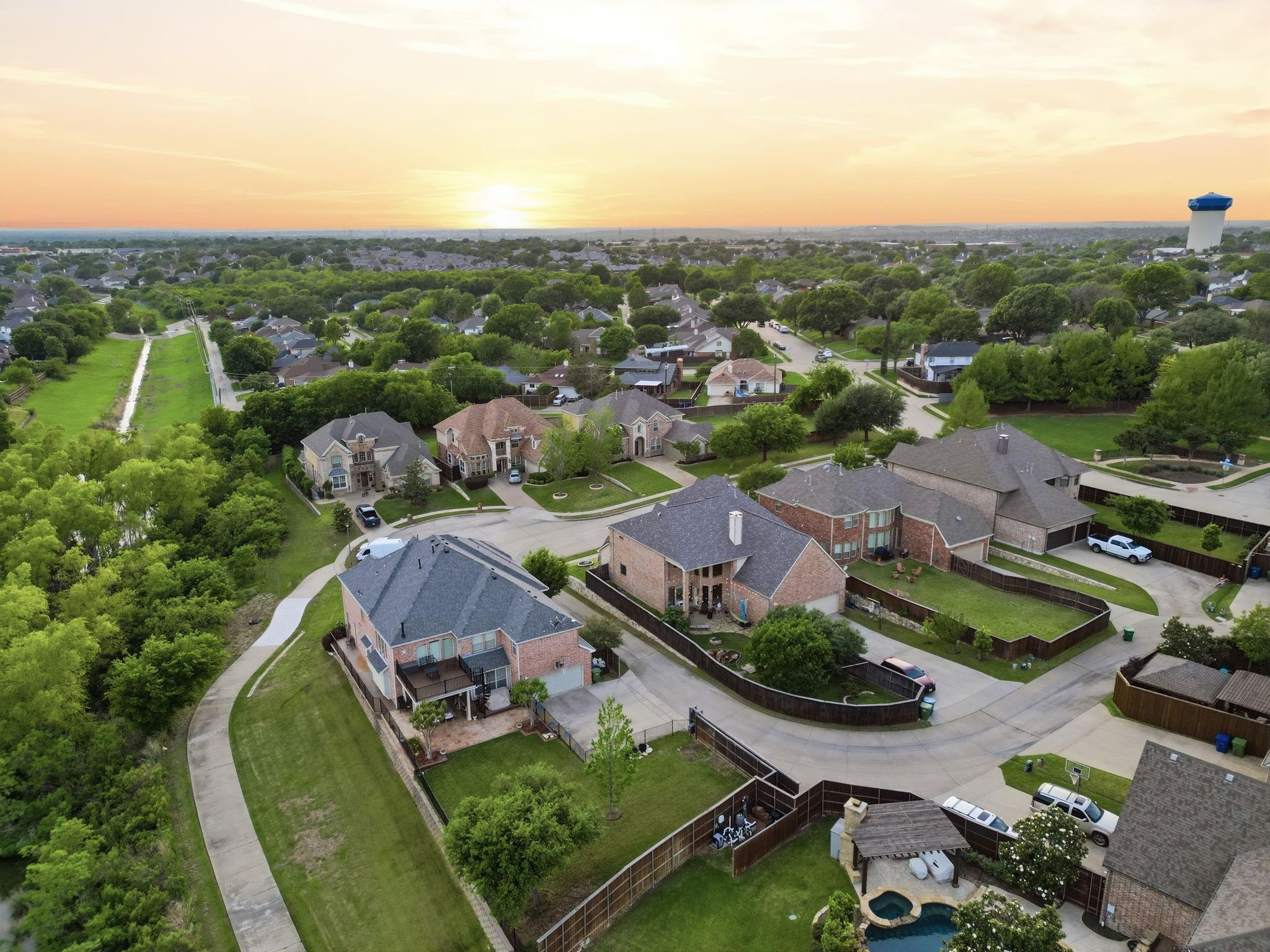 main property photo 37