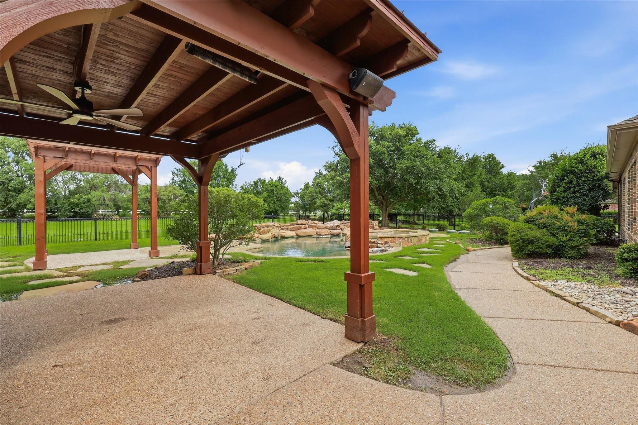 main property photo 37