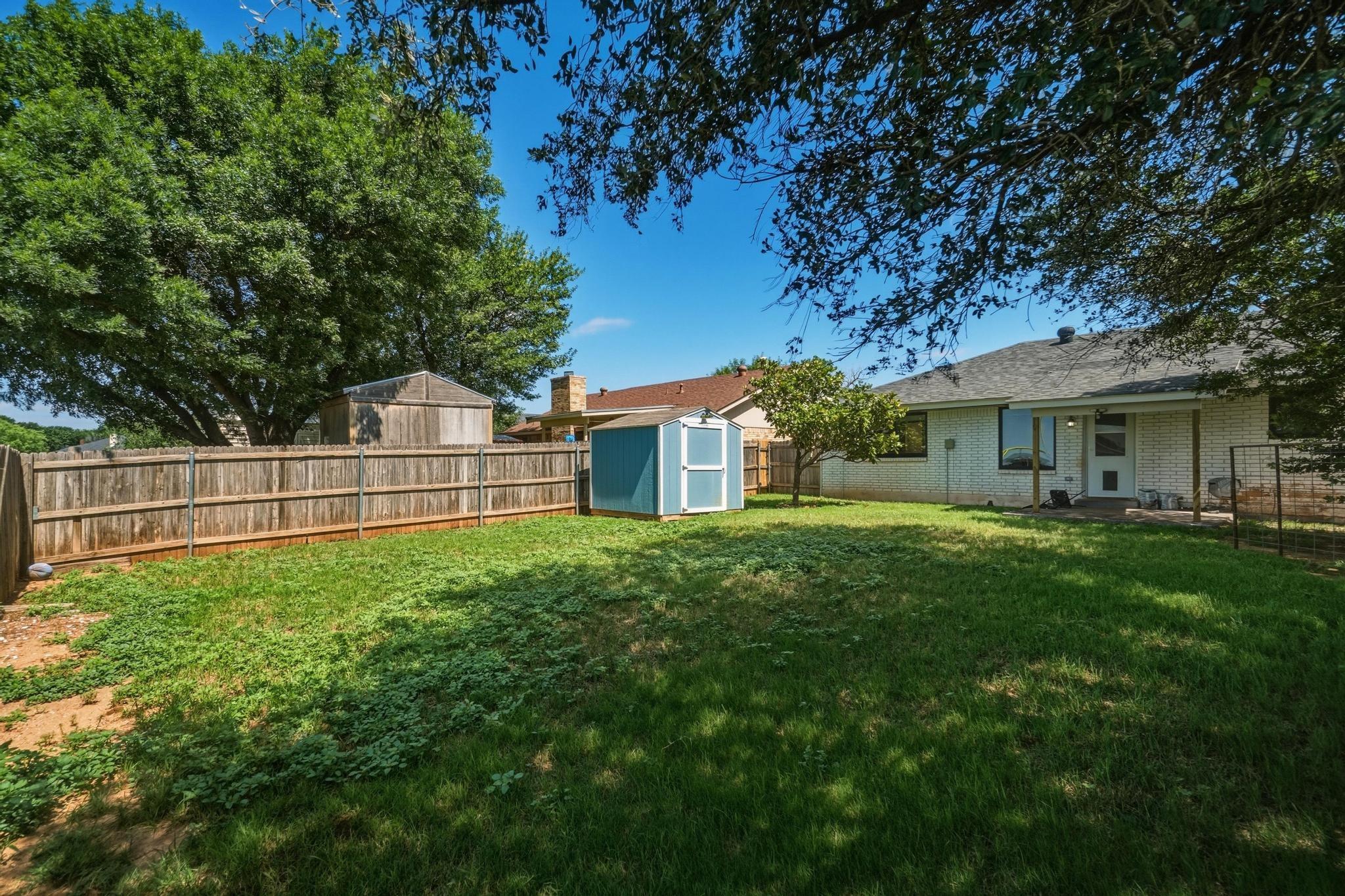 main property photo 29