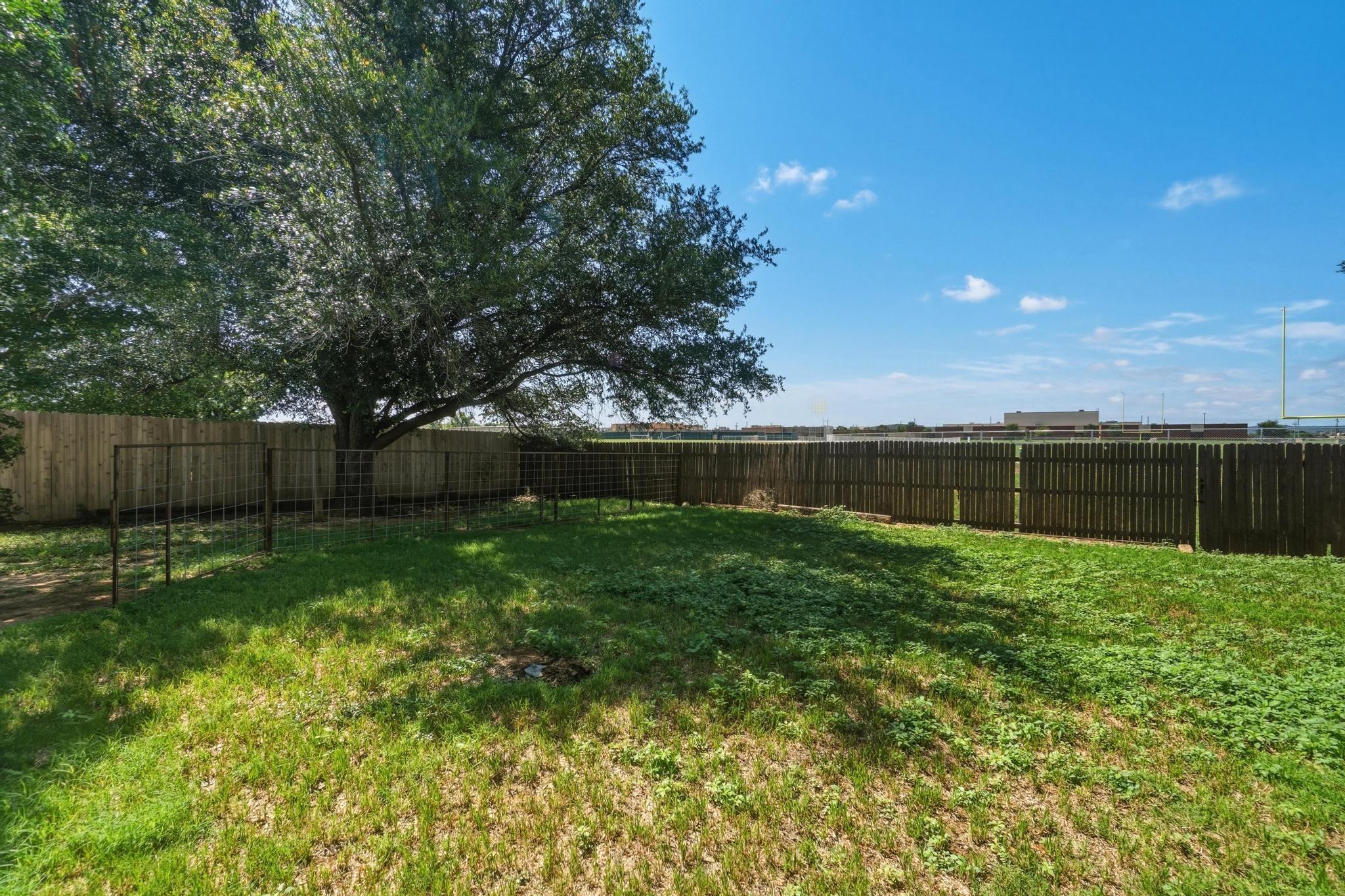 main property photo 33