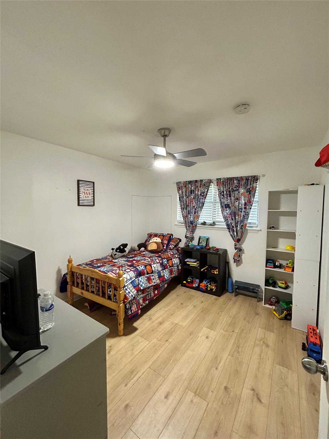 main property photo 16