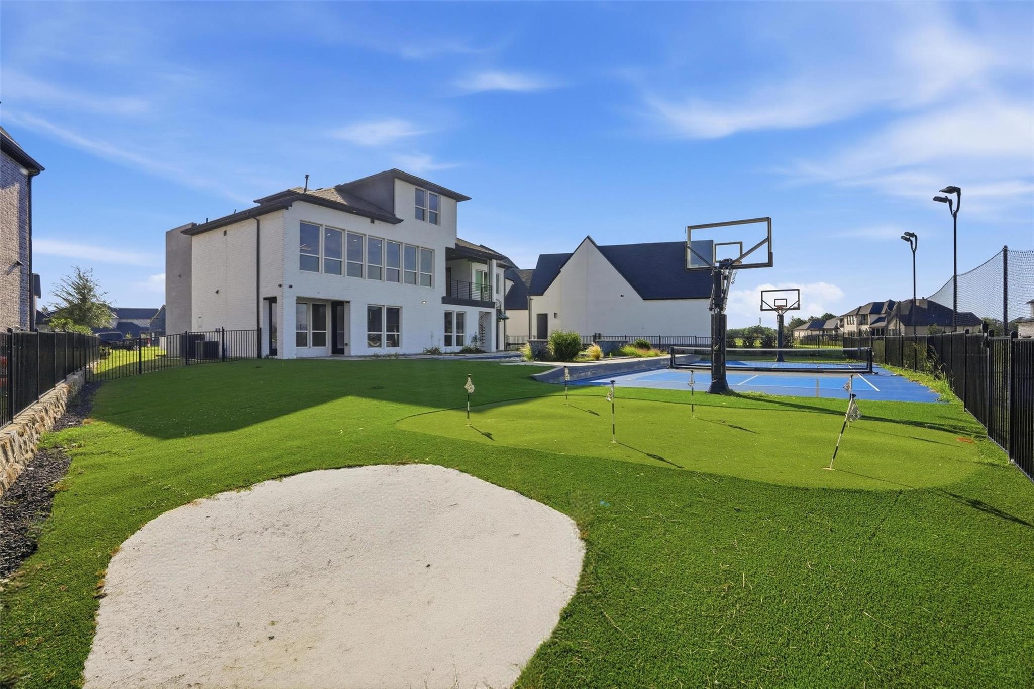 main property photo 29