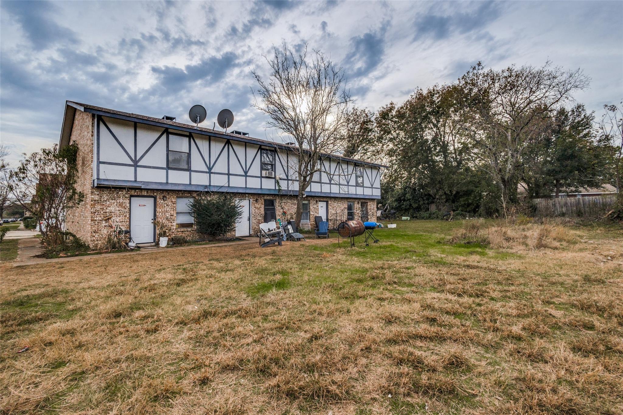 main property photo 22