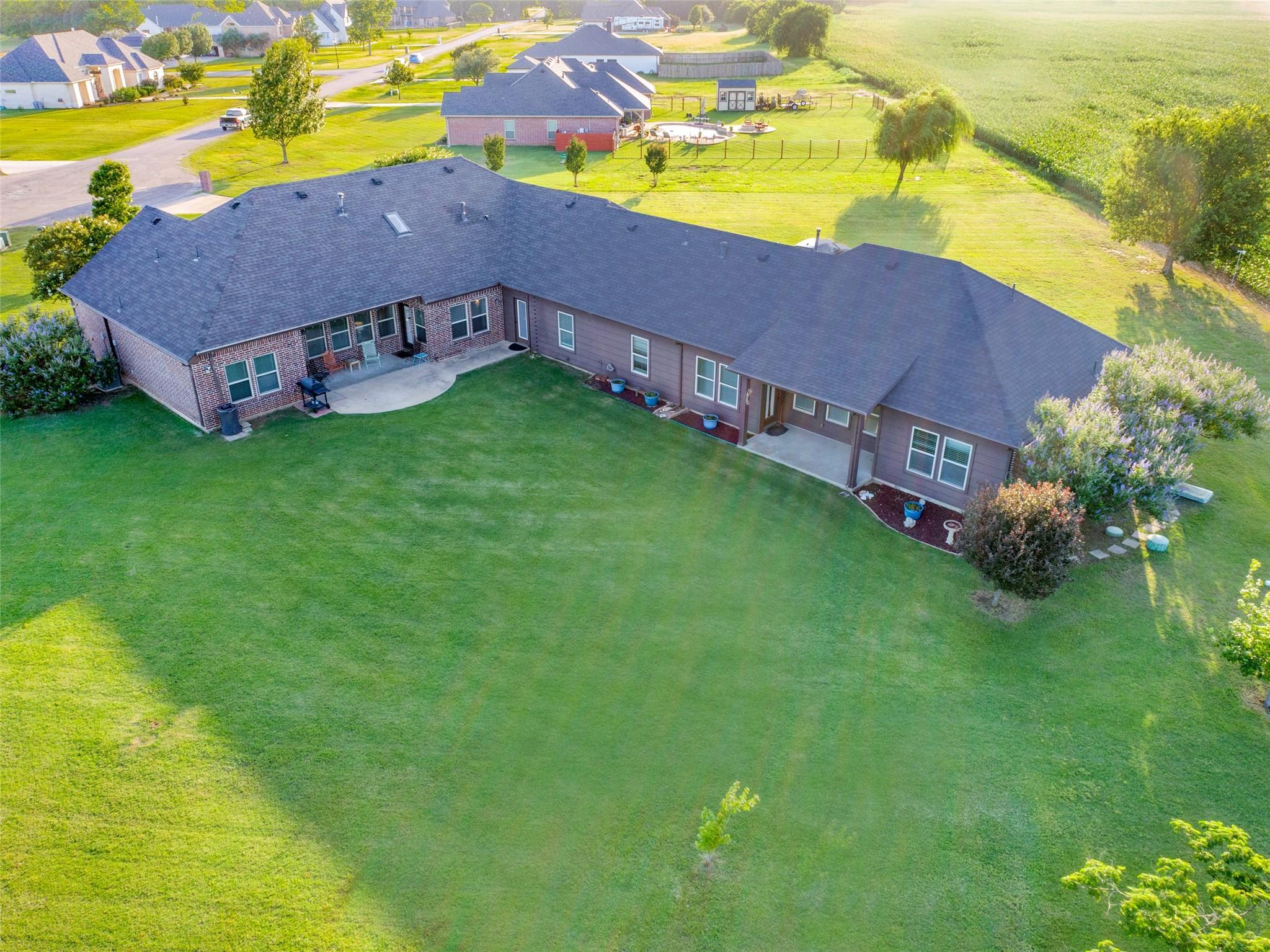main property photo 35