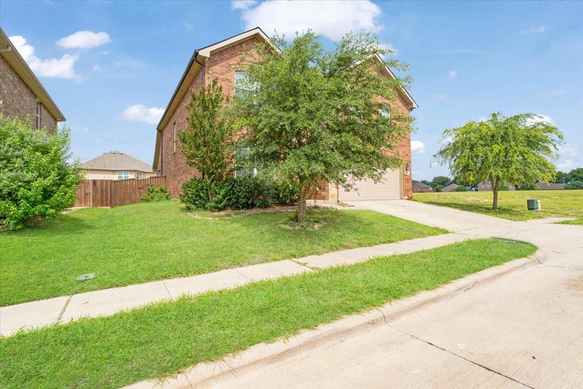 main property photo 3