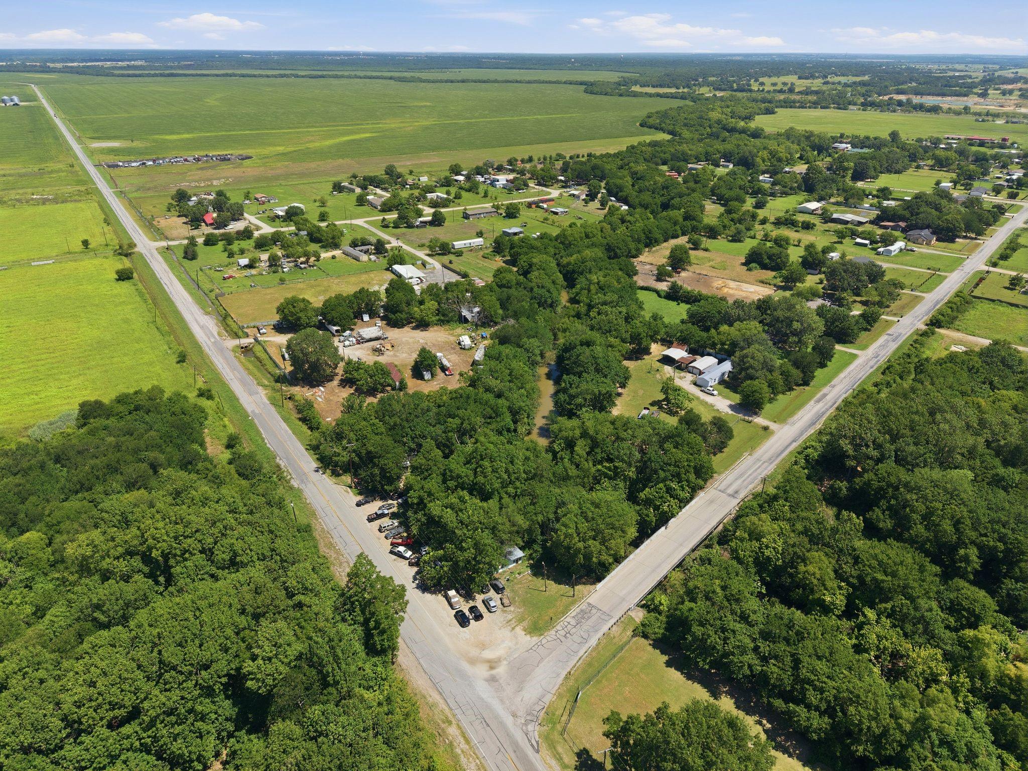 main property photo 8