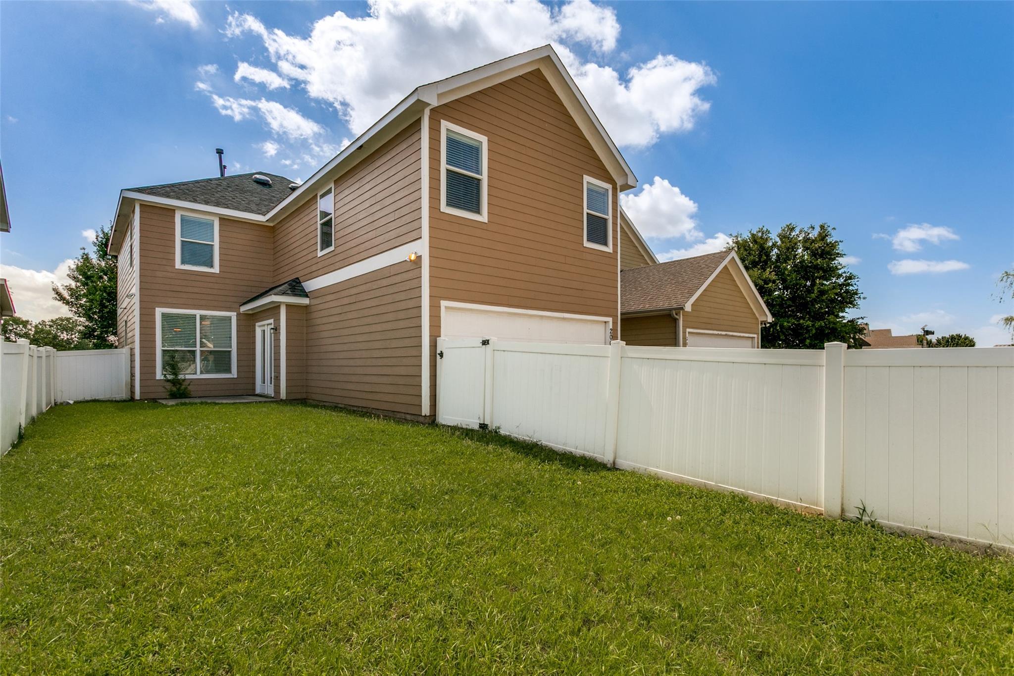 main property photo 21