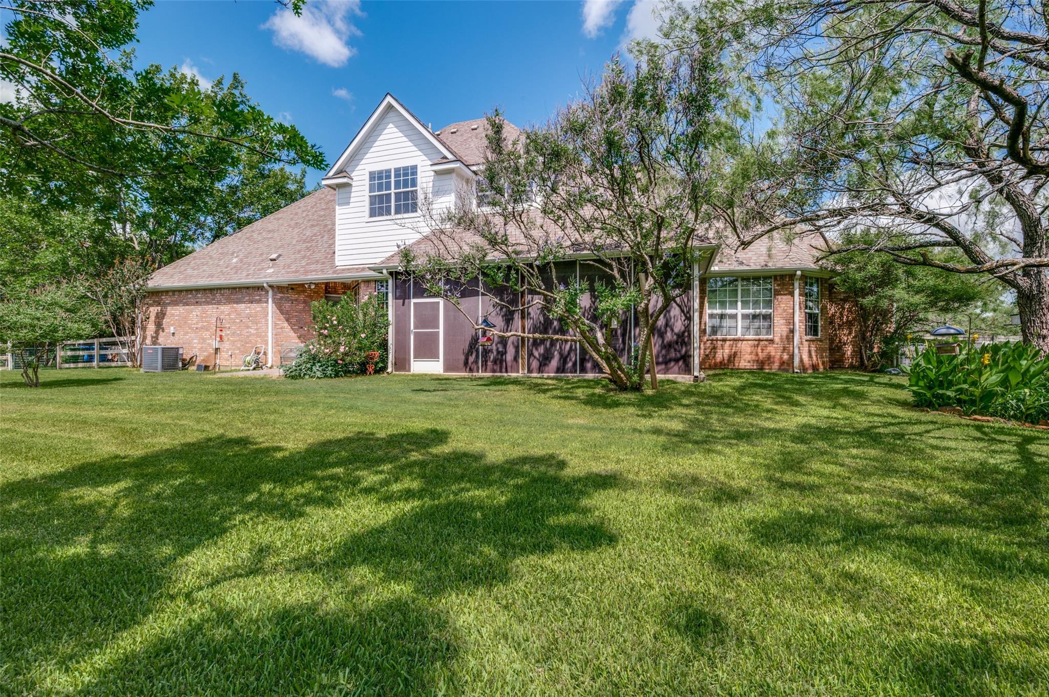 main property photo 29