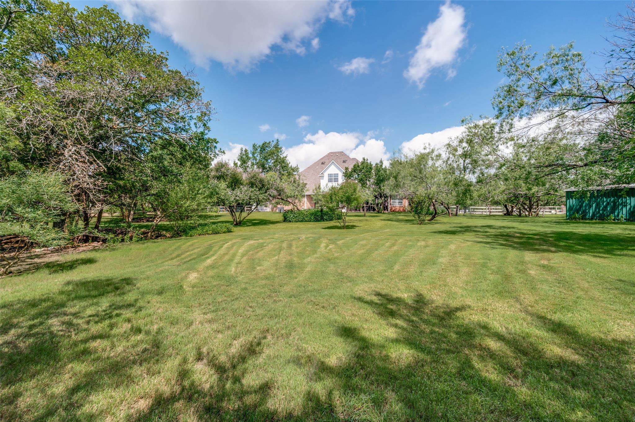 main property photo 31