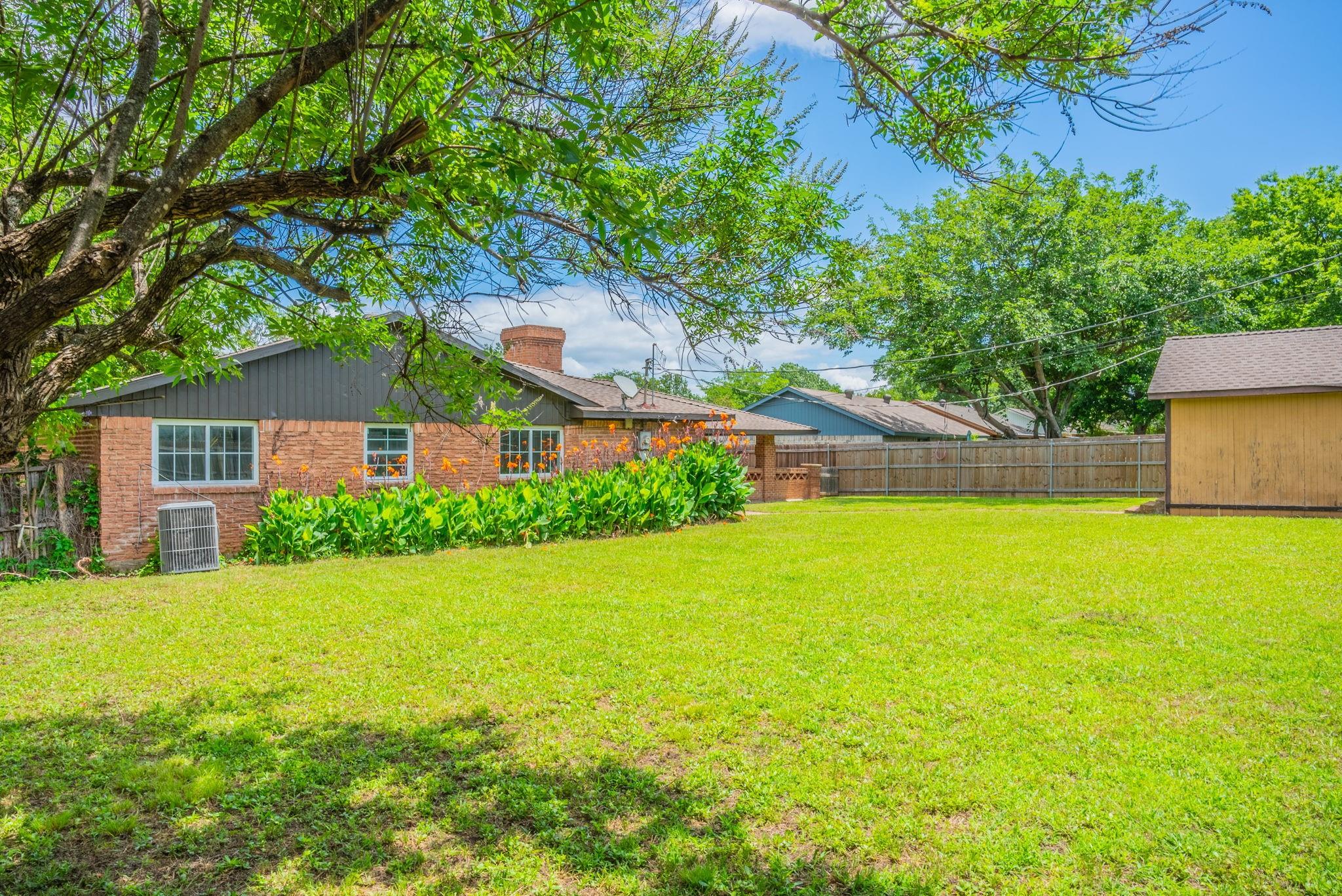 main property photo 21