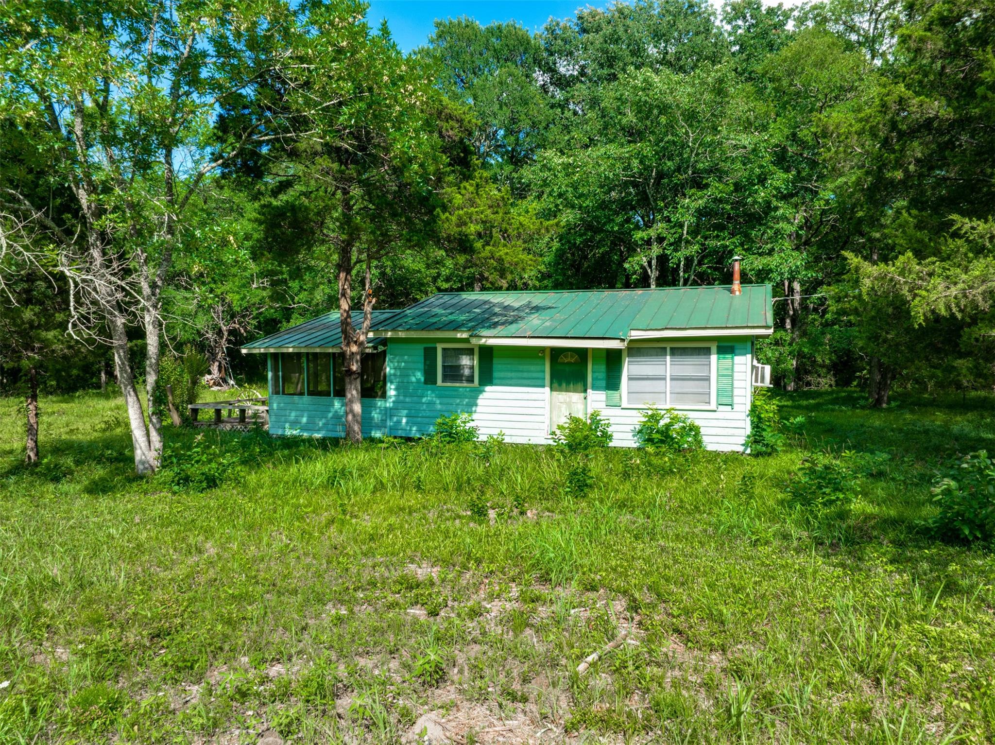 main property photo 9