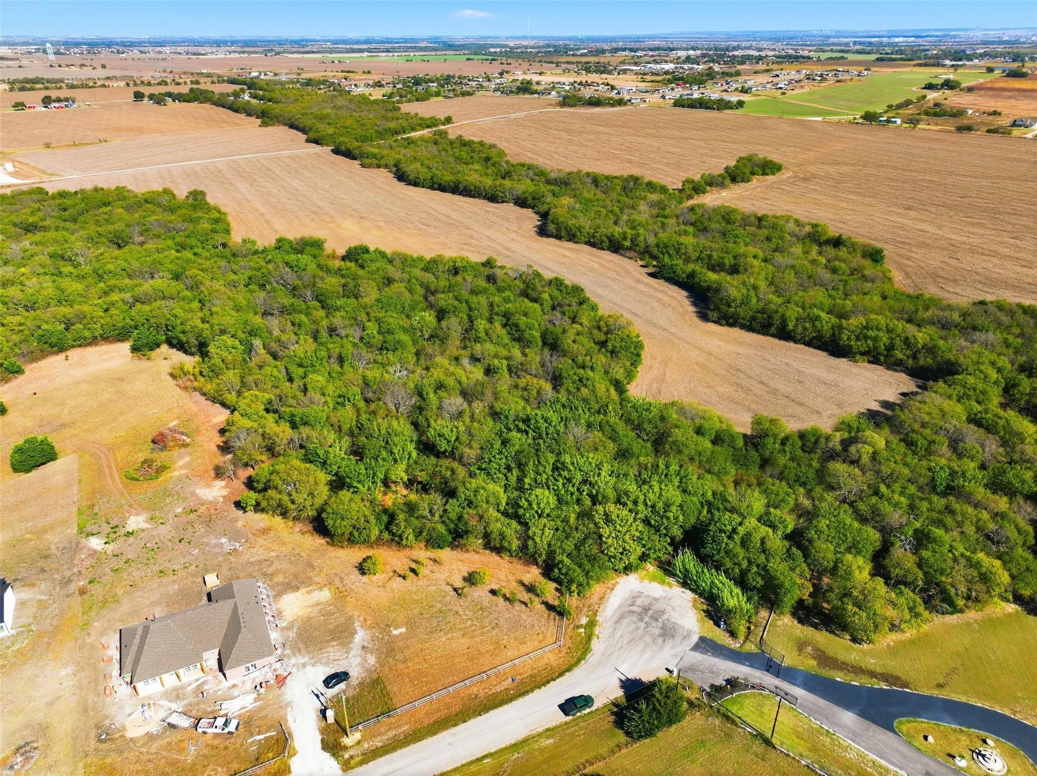 main property photo 22