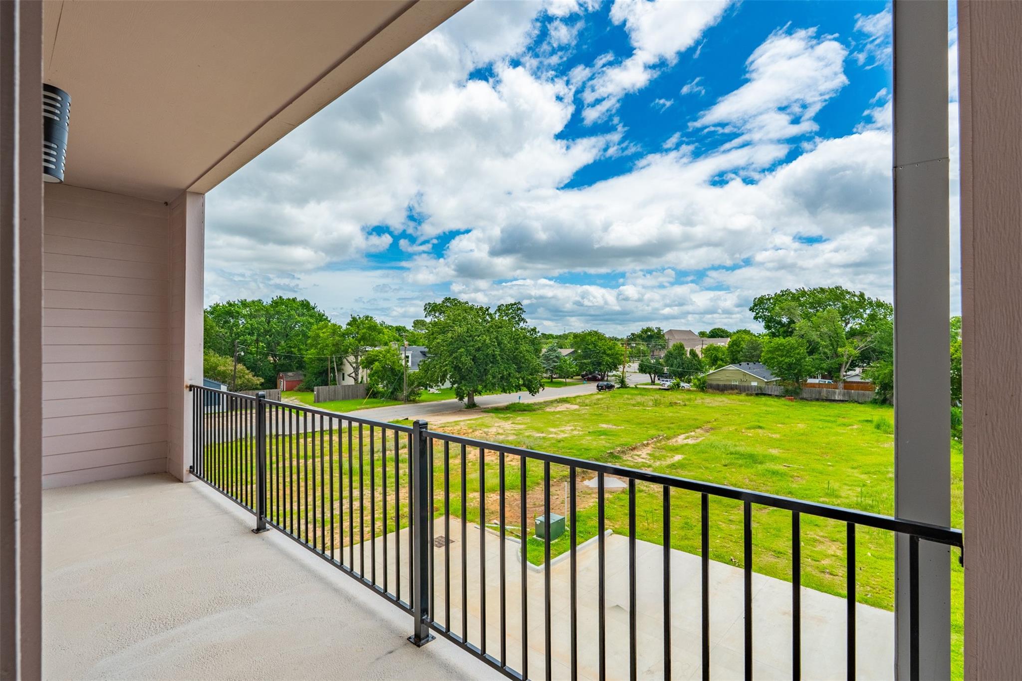 main property photo 26