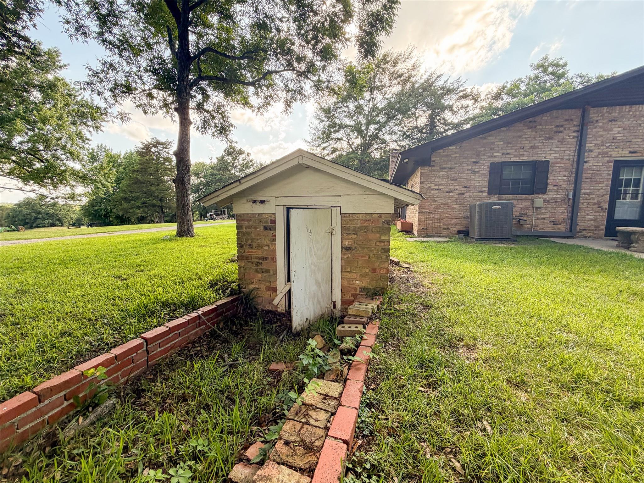 main property photo 35