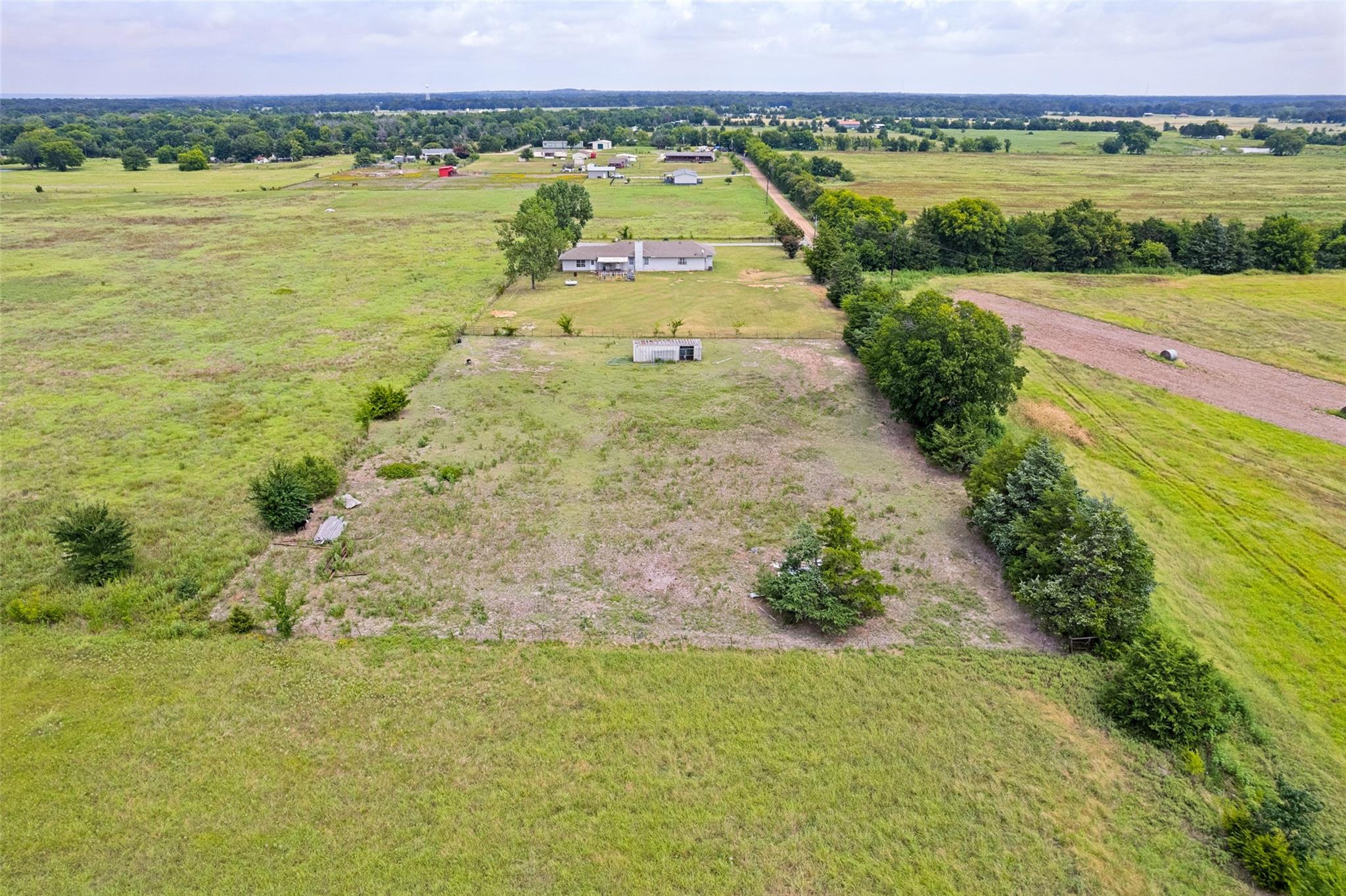 main property photo 29