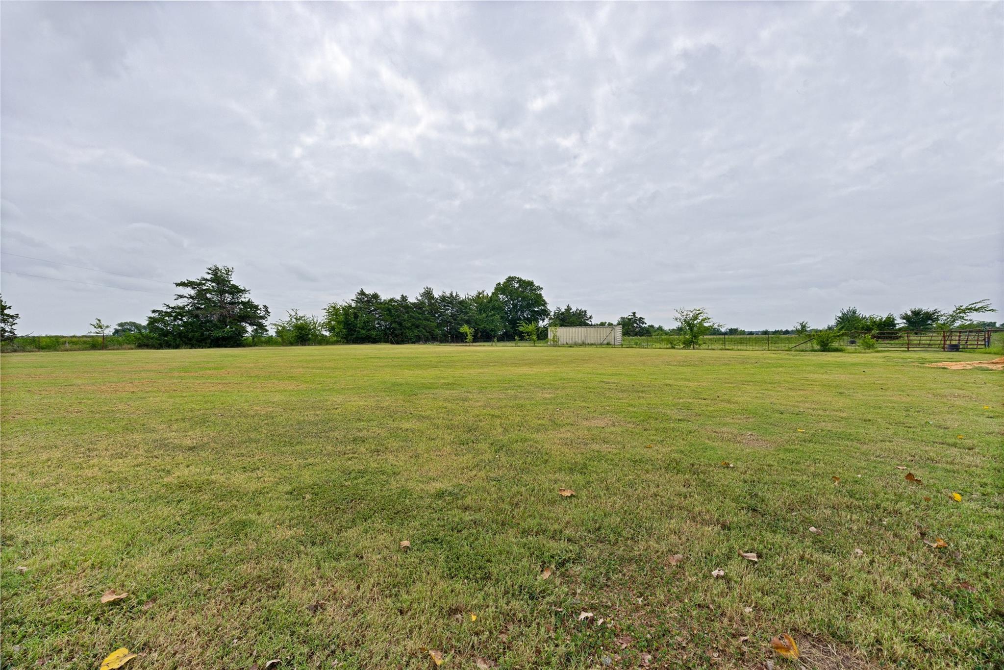 main property photo 31