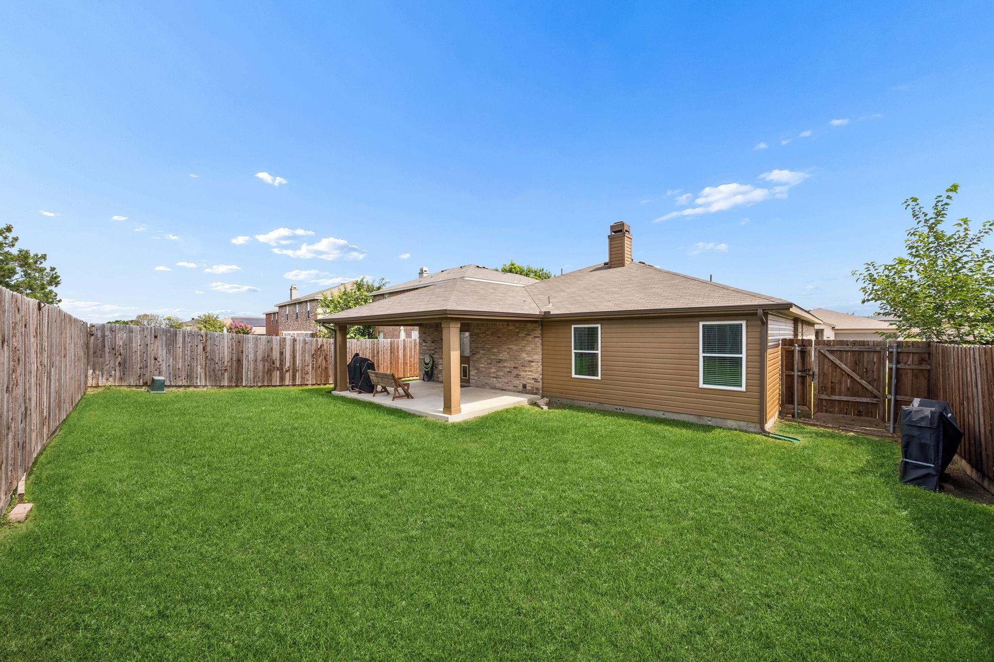 main property photo 23