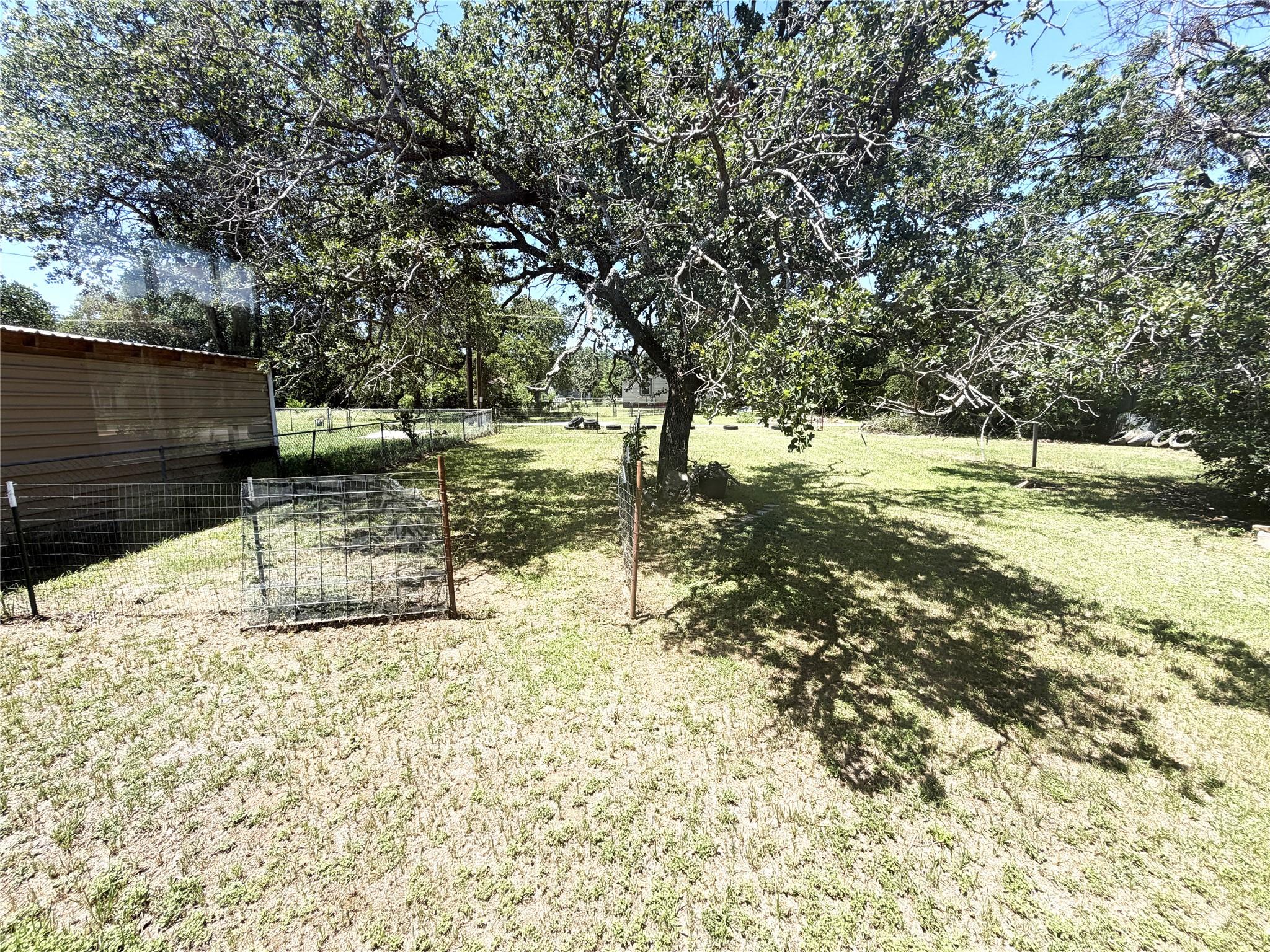 main property photo 21