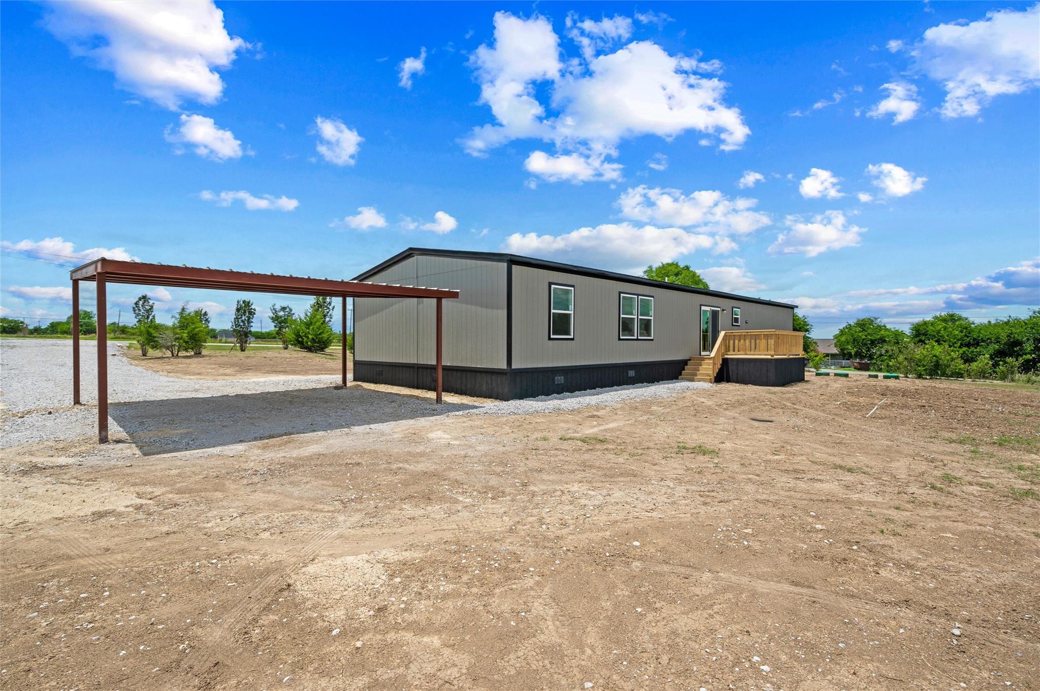 main property photo 20