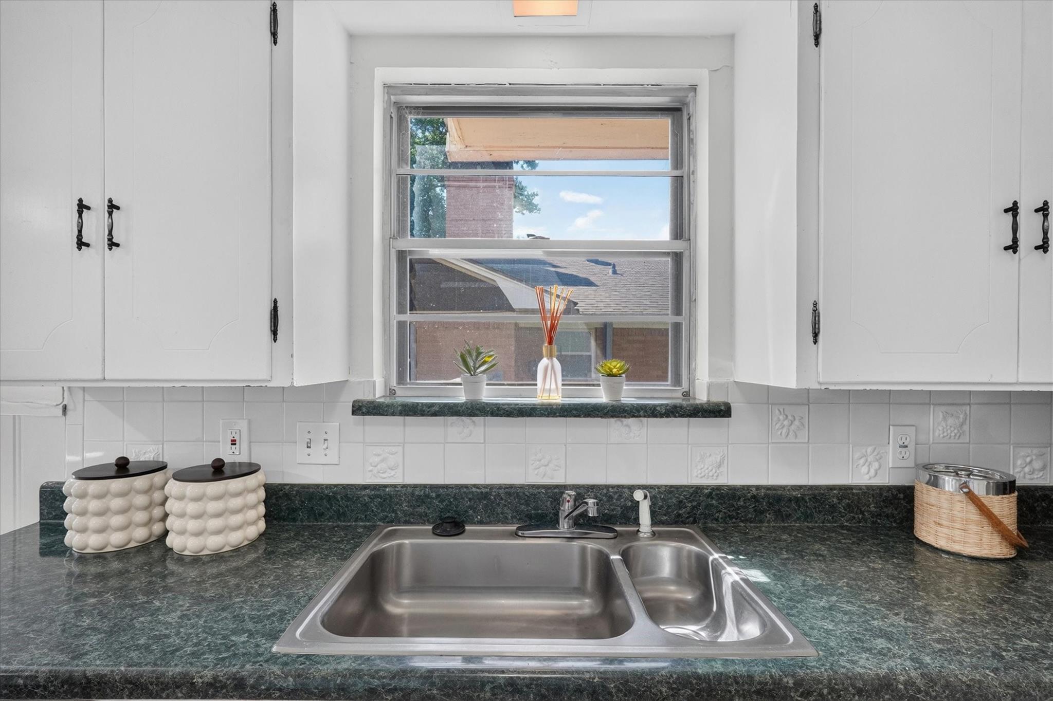 property viewer photo 10