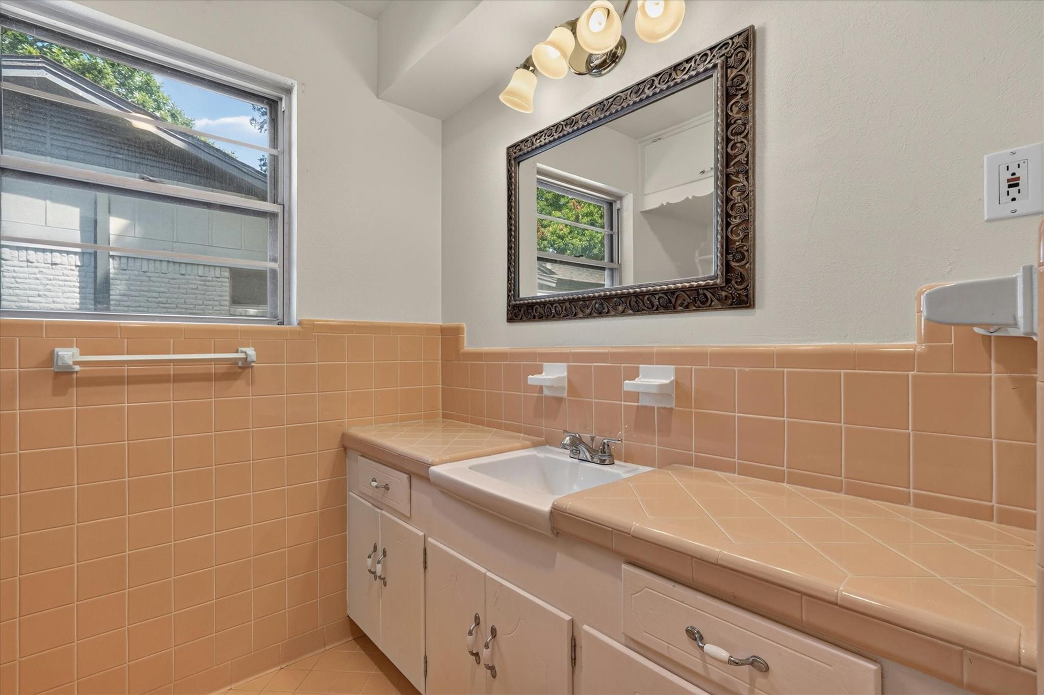 property viewer photo 25