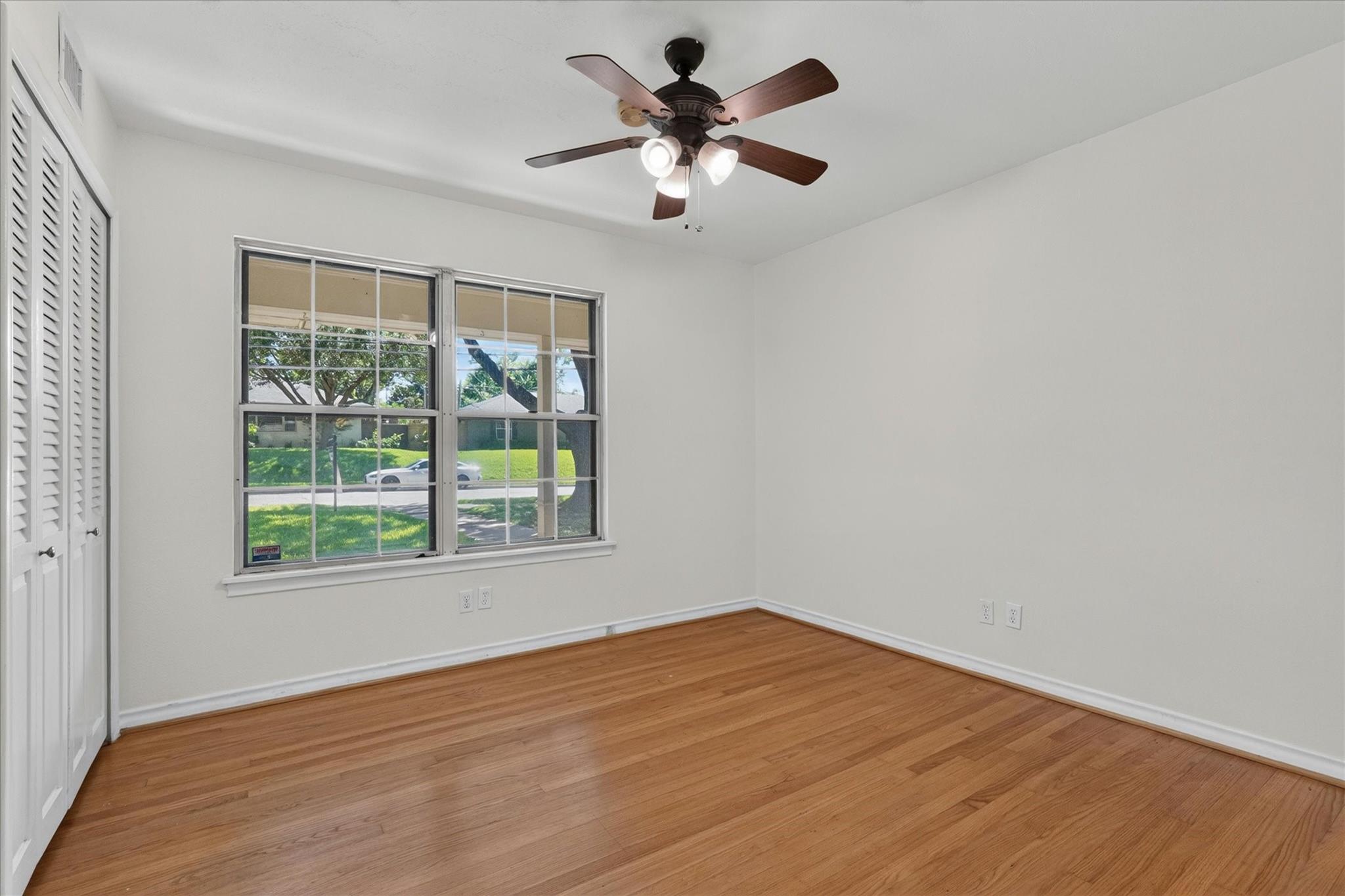 property viewer photo 27