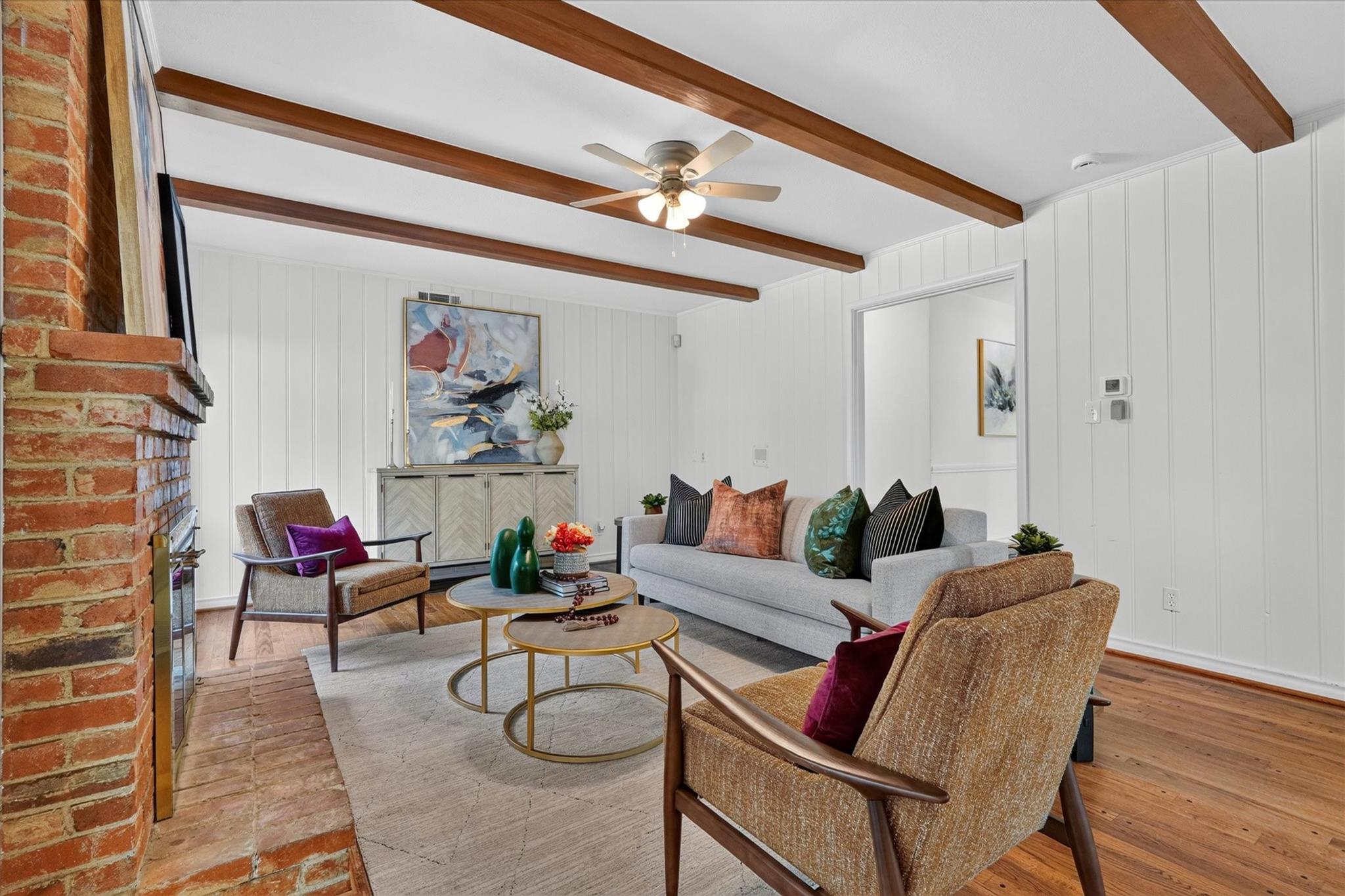 property viewer photo 6