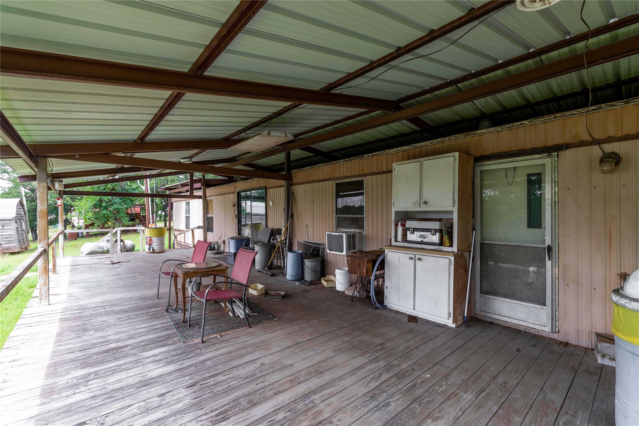 main property photo 28