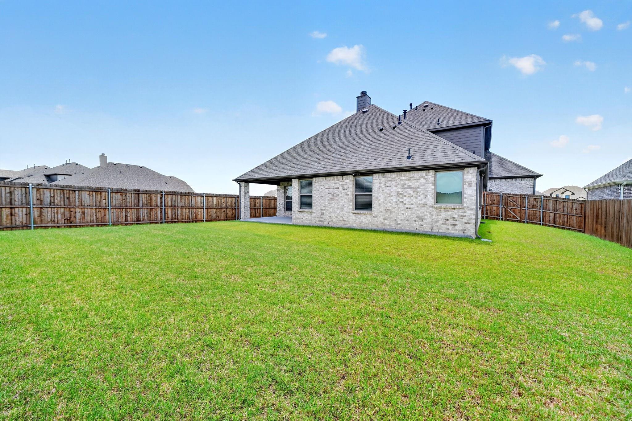 main property photo 38