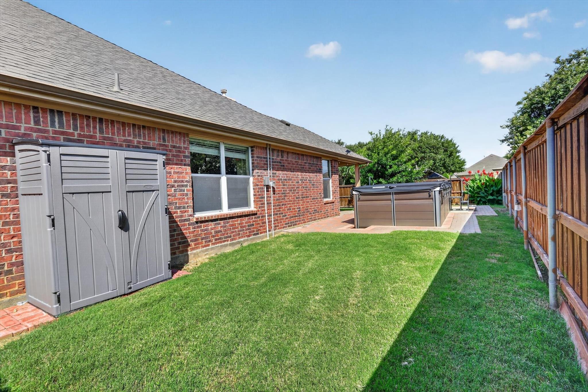 main property photo 17