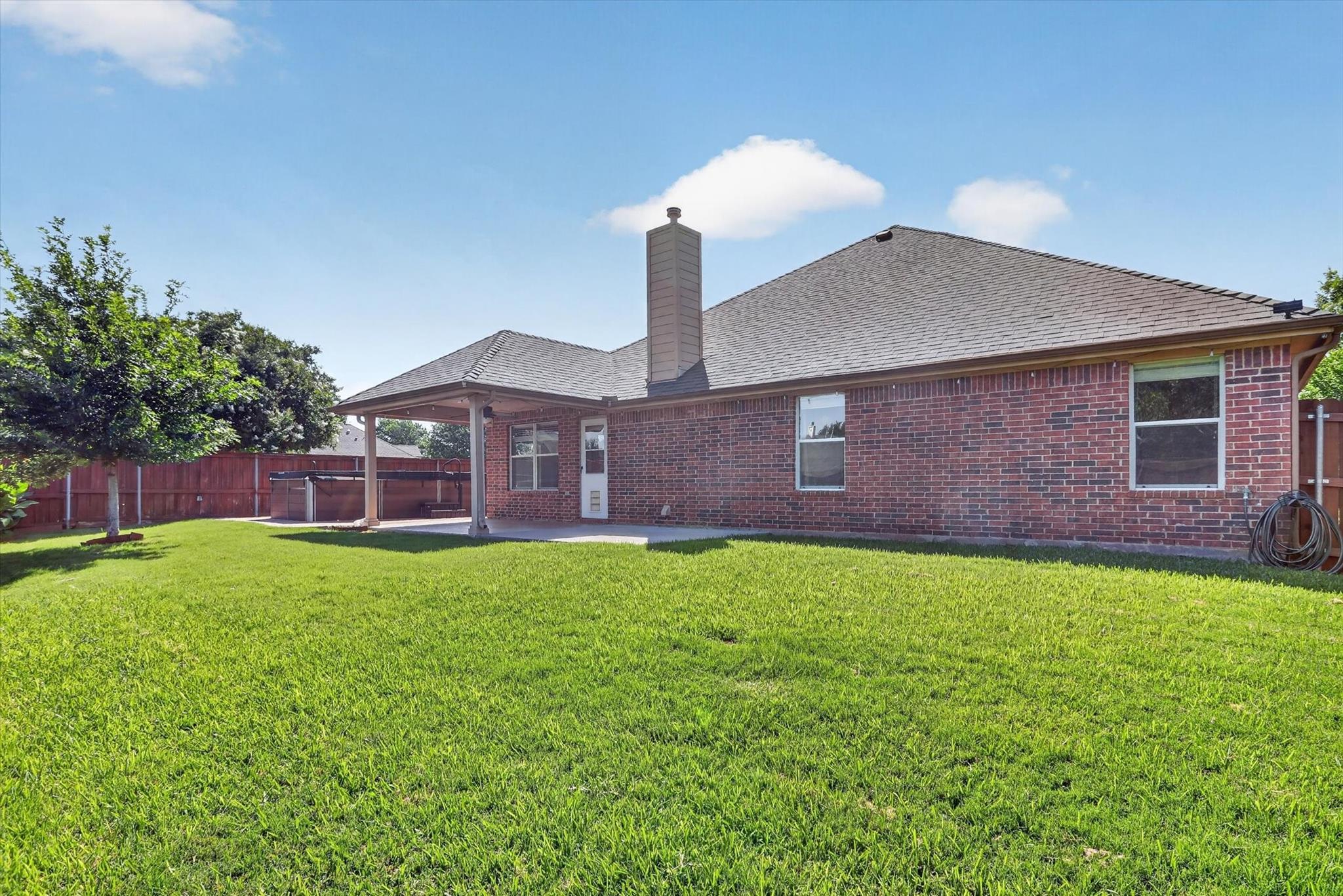 main property photo 5