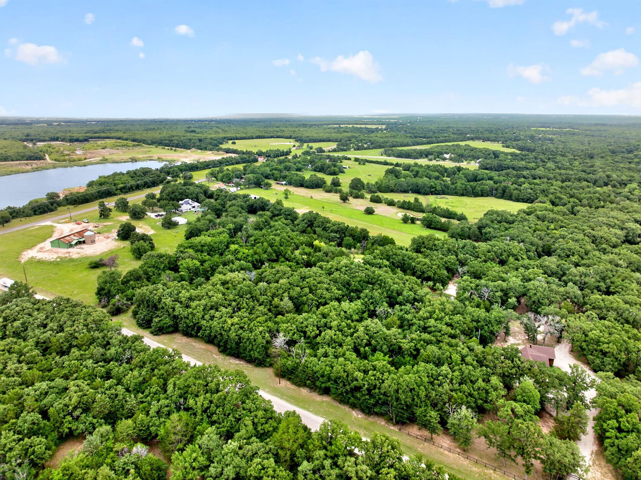 main property photo 9