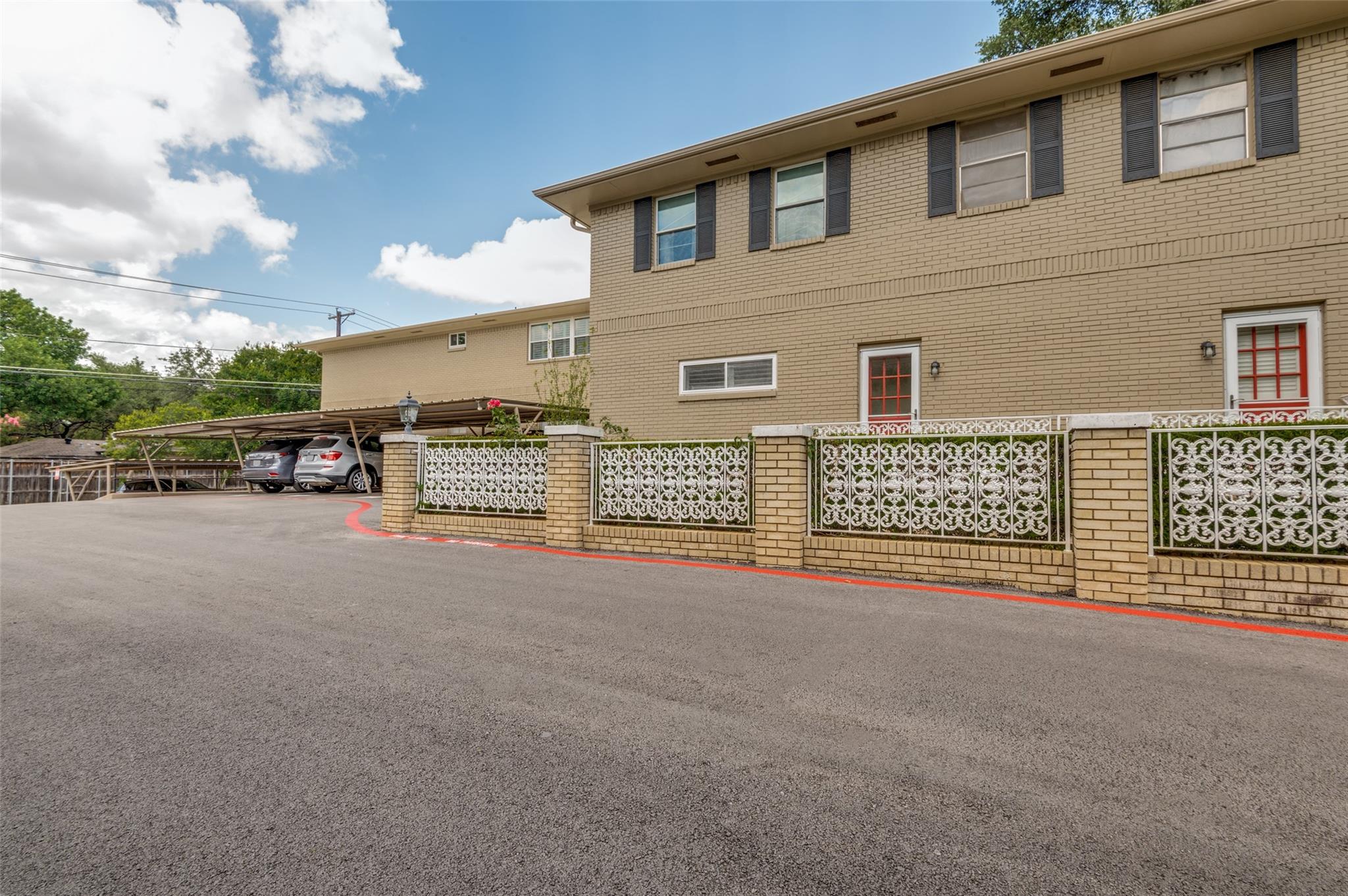 main property photo 23