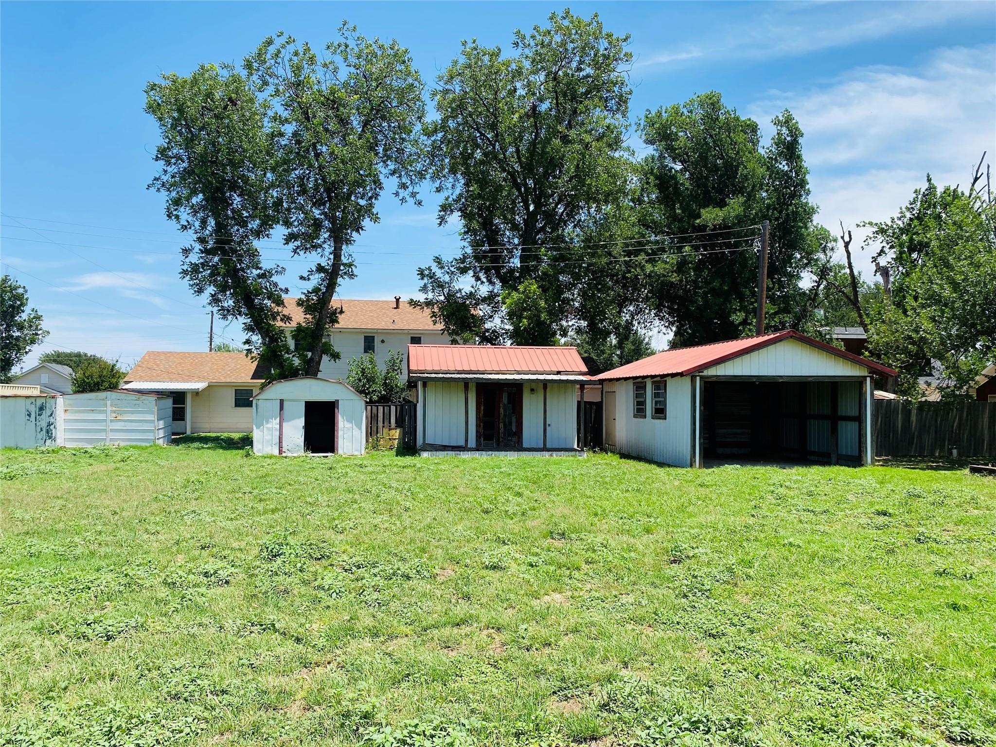 main property photo 27