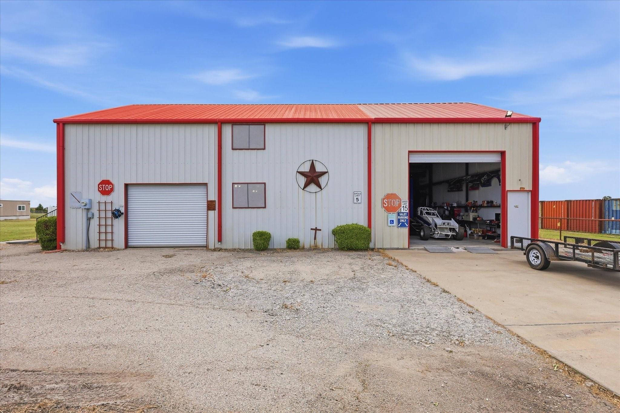 main property photo 33